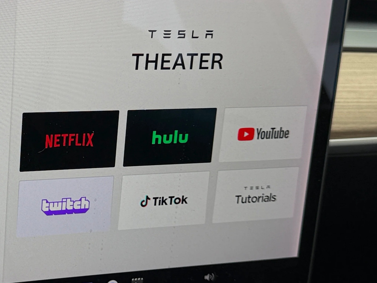 Thumbnail: 2022 Tesla Model Y - 3