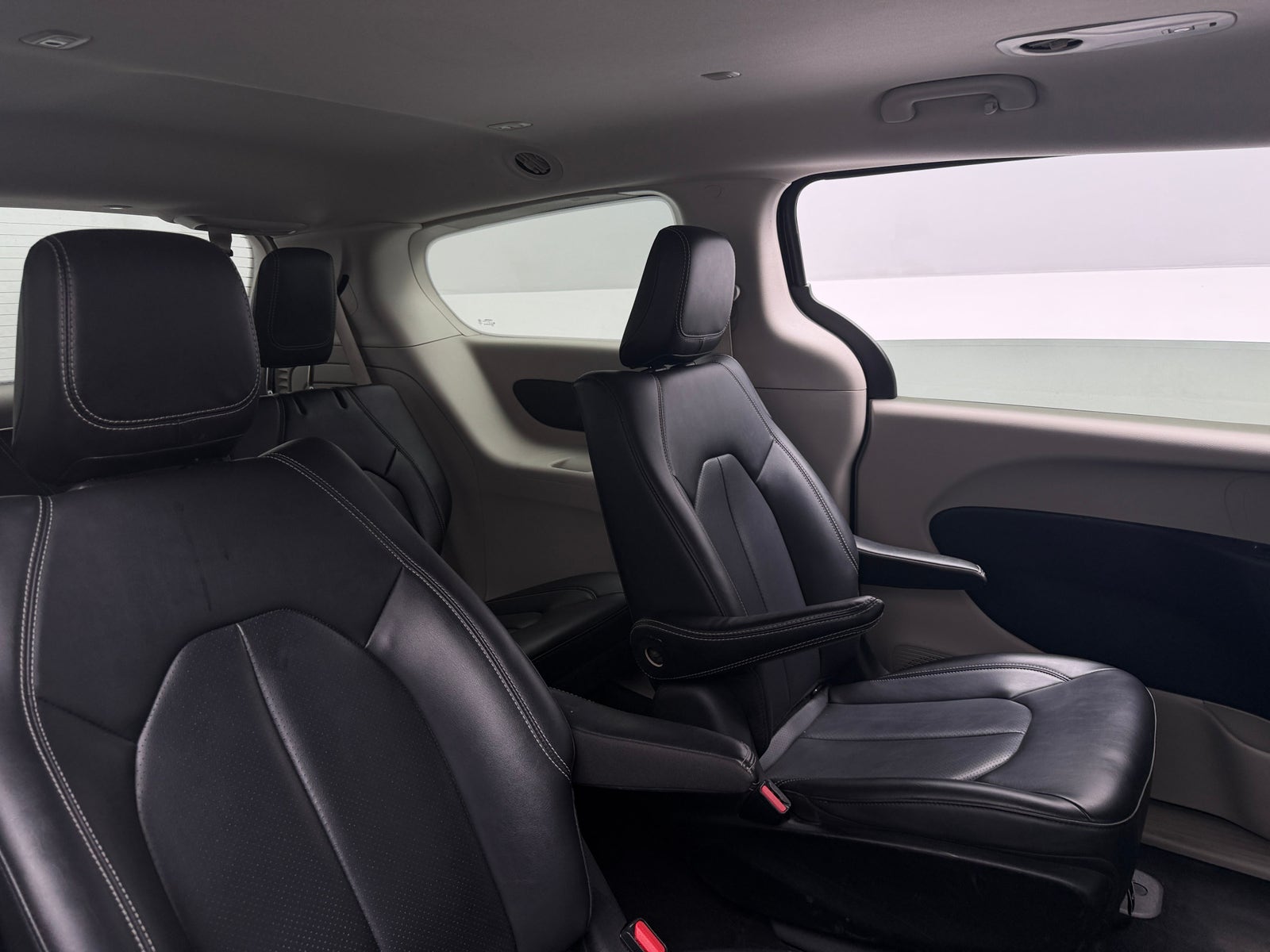 Thumbnail: 2024 Chrysler Pacifica - 5