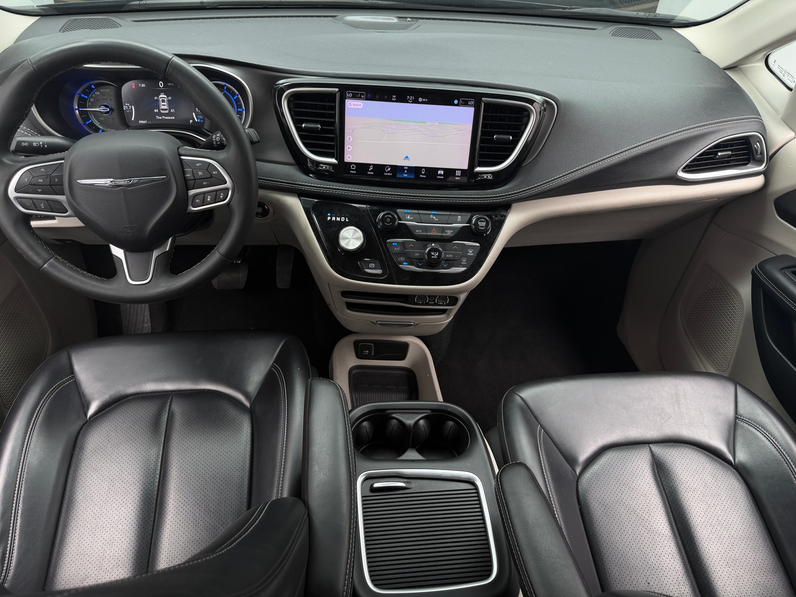 Thumbnail: 2024 Chrysler Pacifica - 2