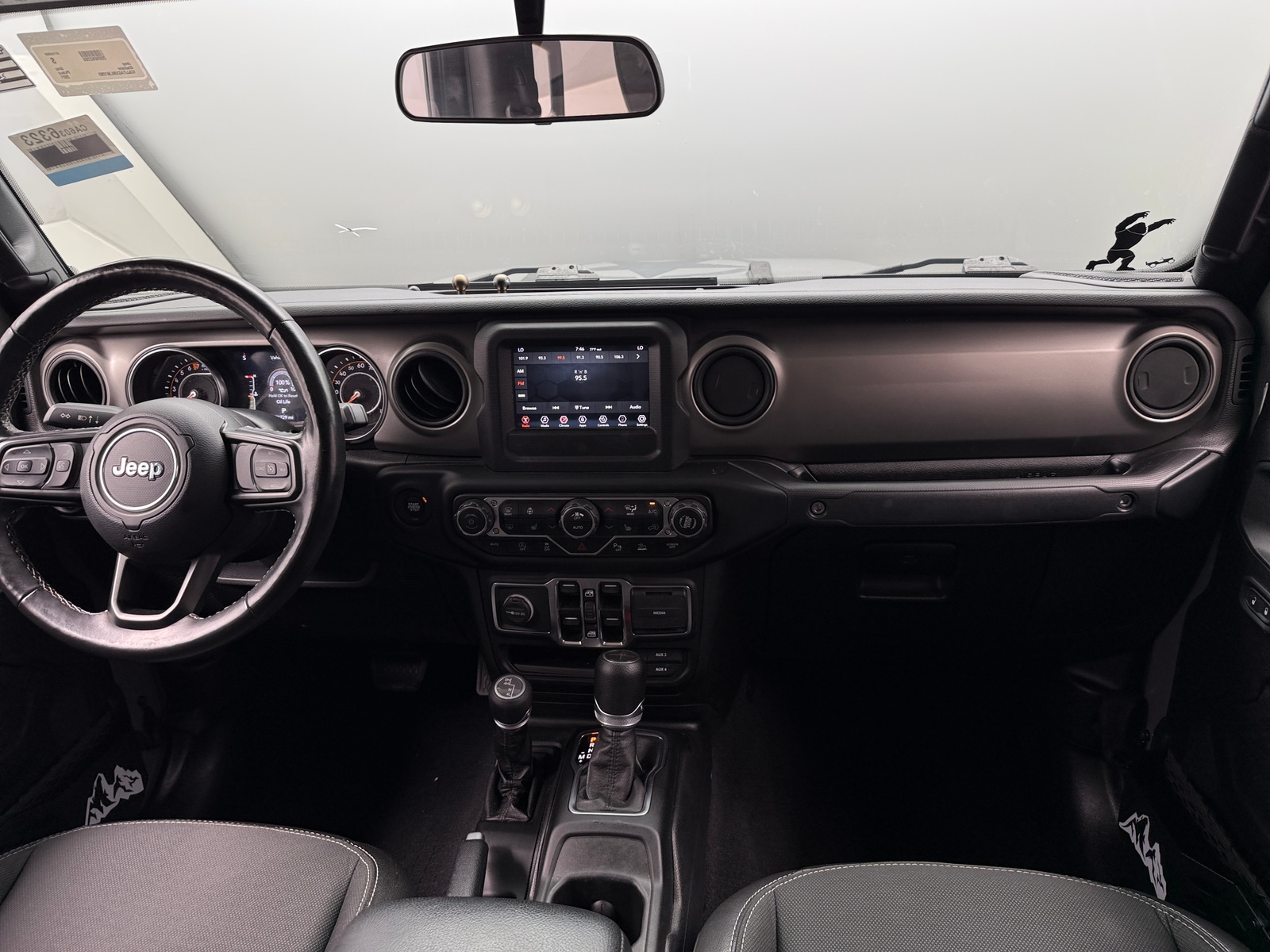 Thumbnail: 2021 Jeep Gladiator - 3