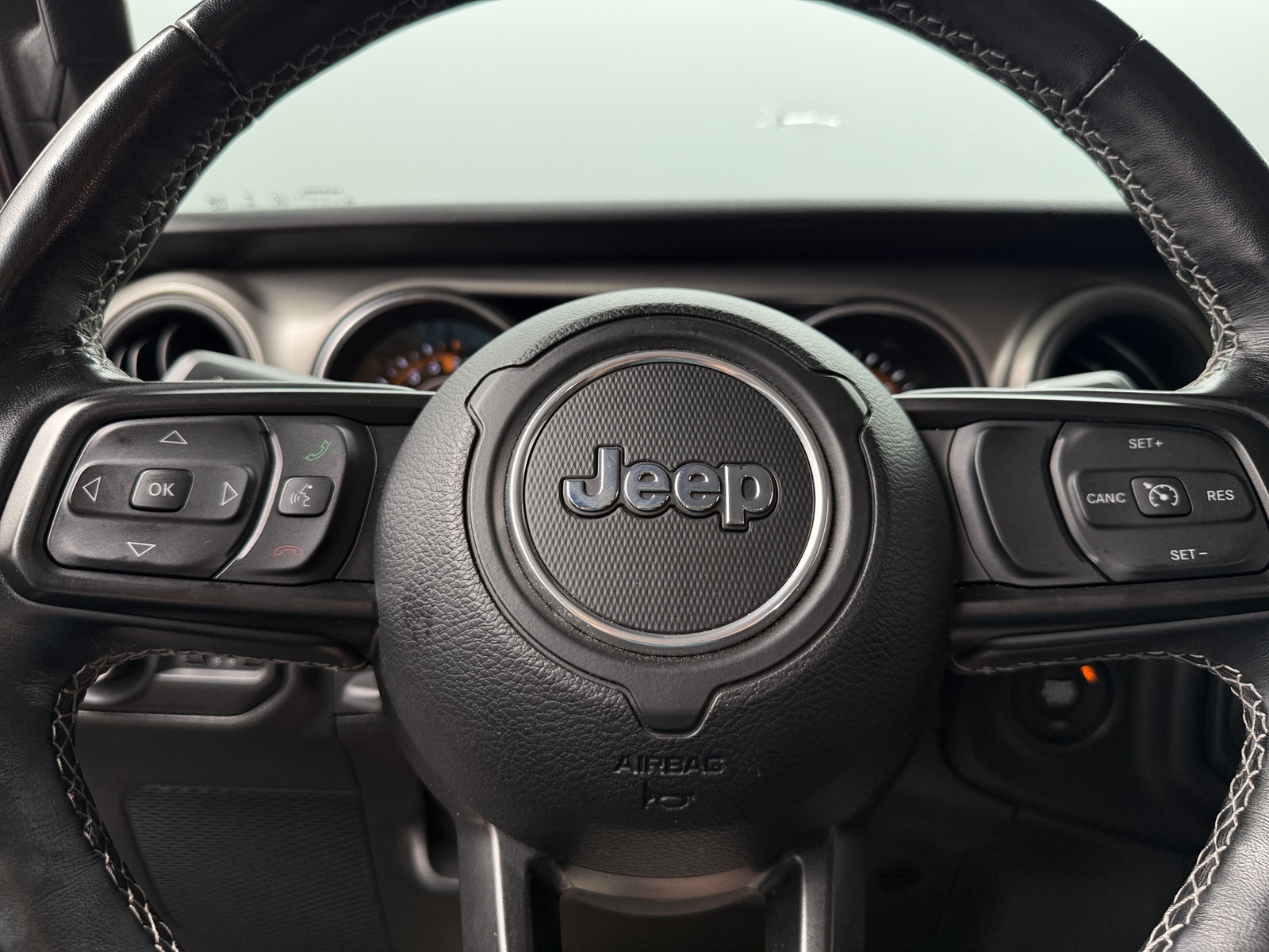 Thumbnail: 2021 Jeep Gladiator - 5