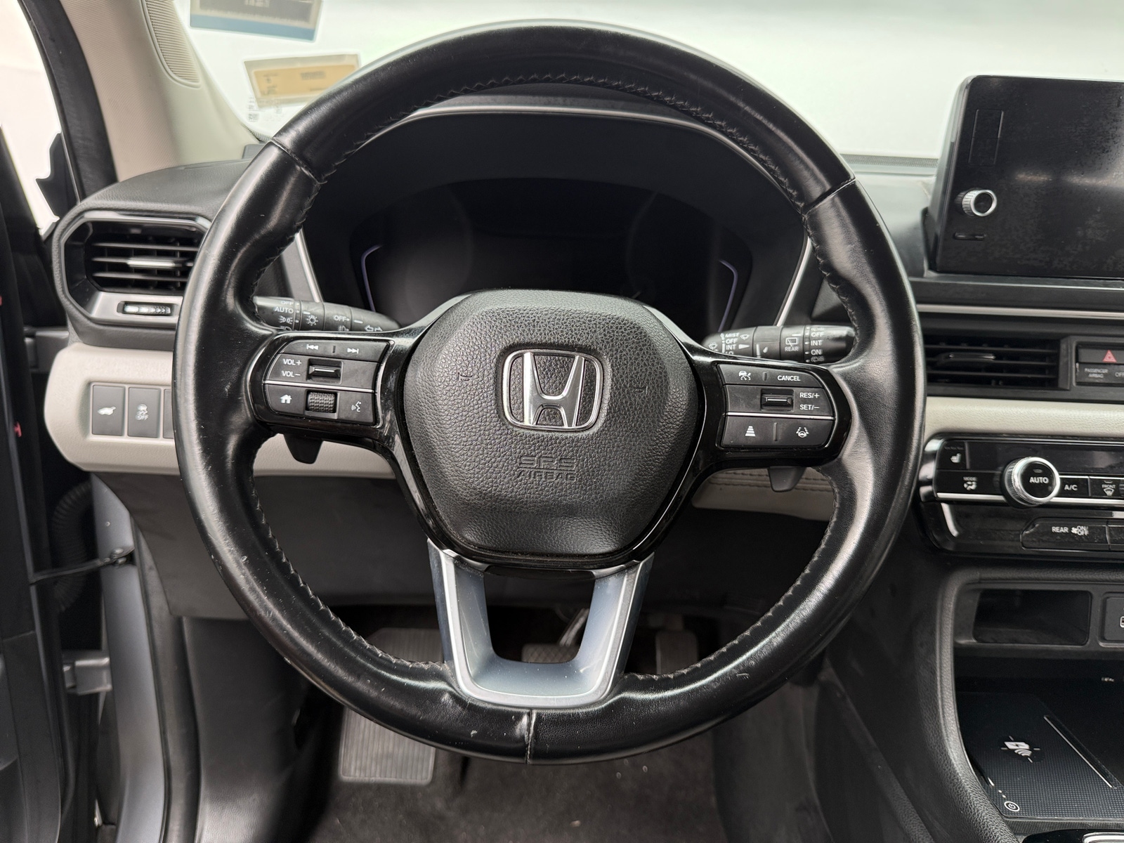 Thumbnail: 2023 Honda Pilot - 4