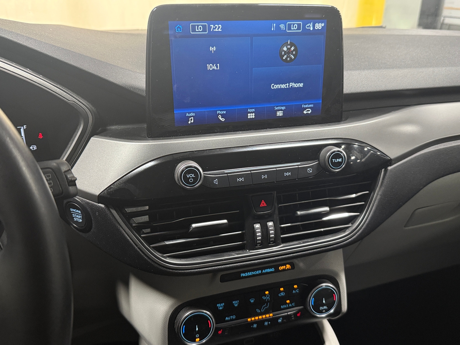 Thumbnail: 2024 Ford Escape - 4
