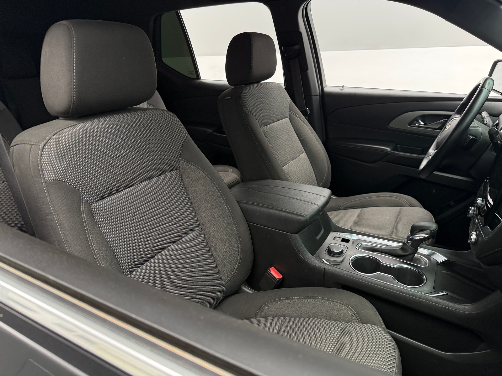 Thumbnail: 2023 Chevrolet Traverse - 2