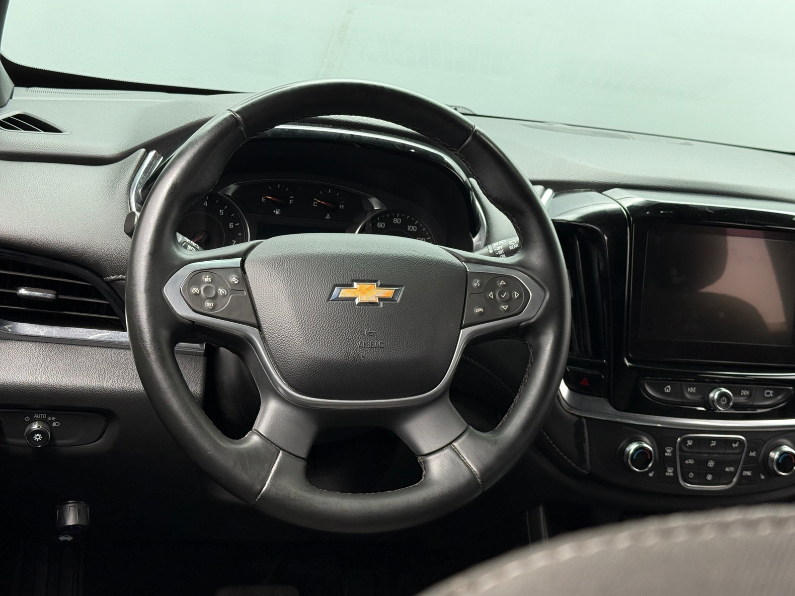 Thumbnail: 2023 Chevrolet Traverse - 5