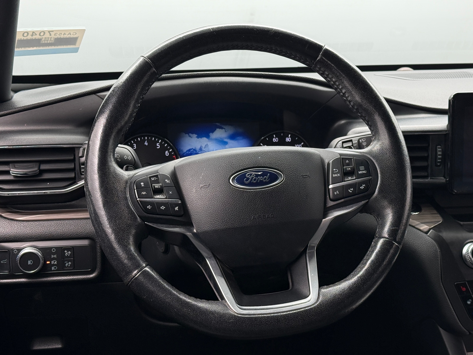 Thumbnail: 2020 Ford Explorer - 4