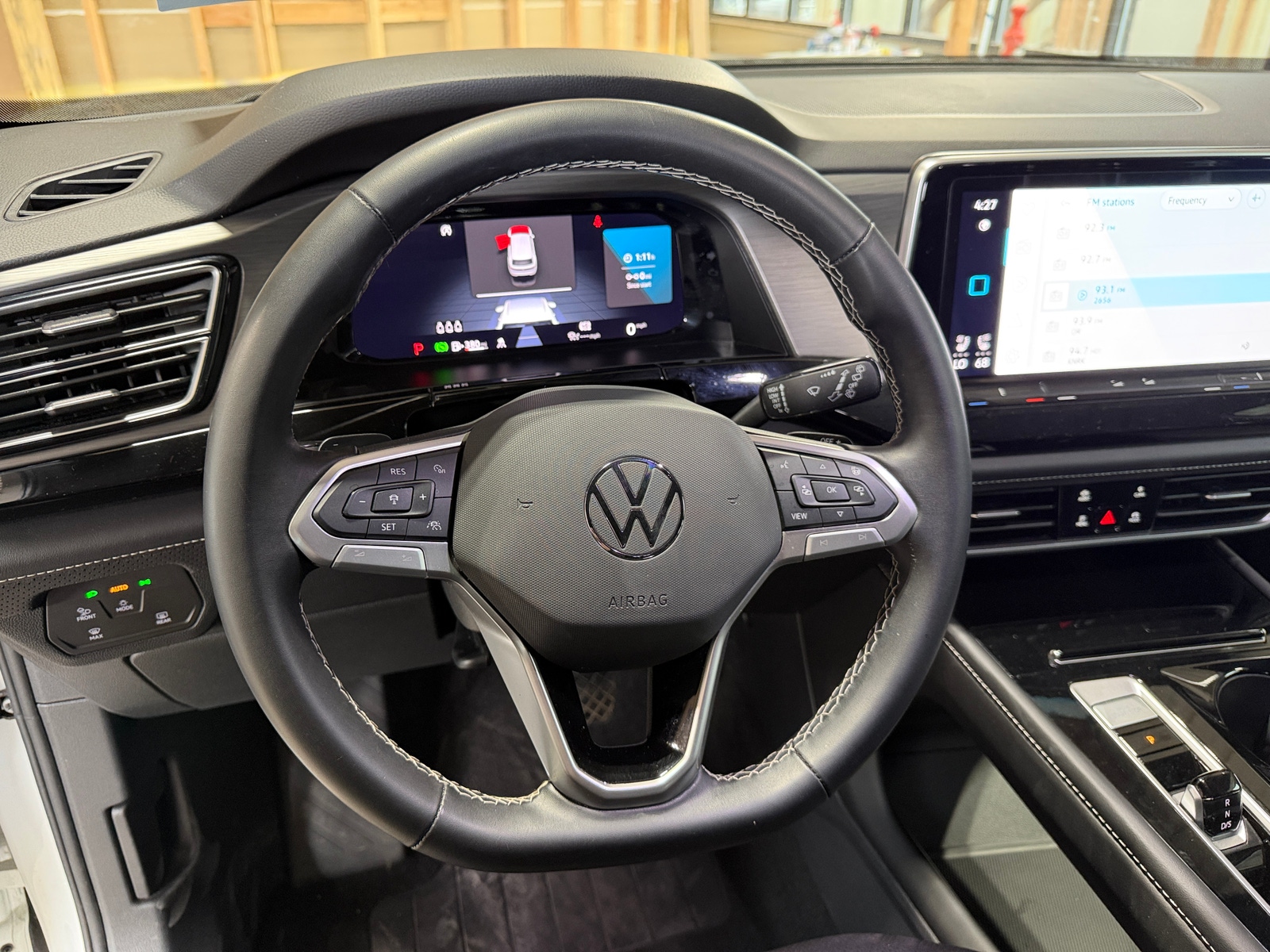 Thumbnail: 2025 Volkswagen Atlas - 4