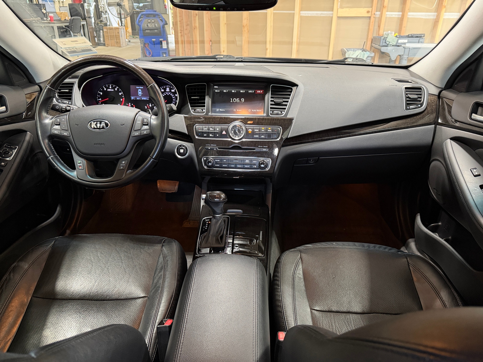 Thumbnail: 2014 Kia Cadenza - 2