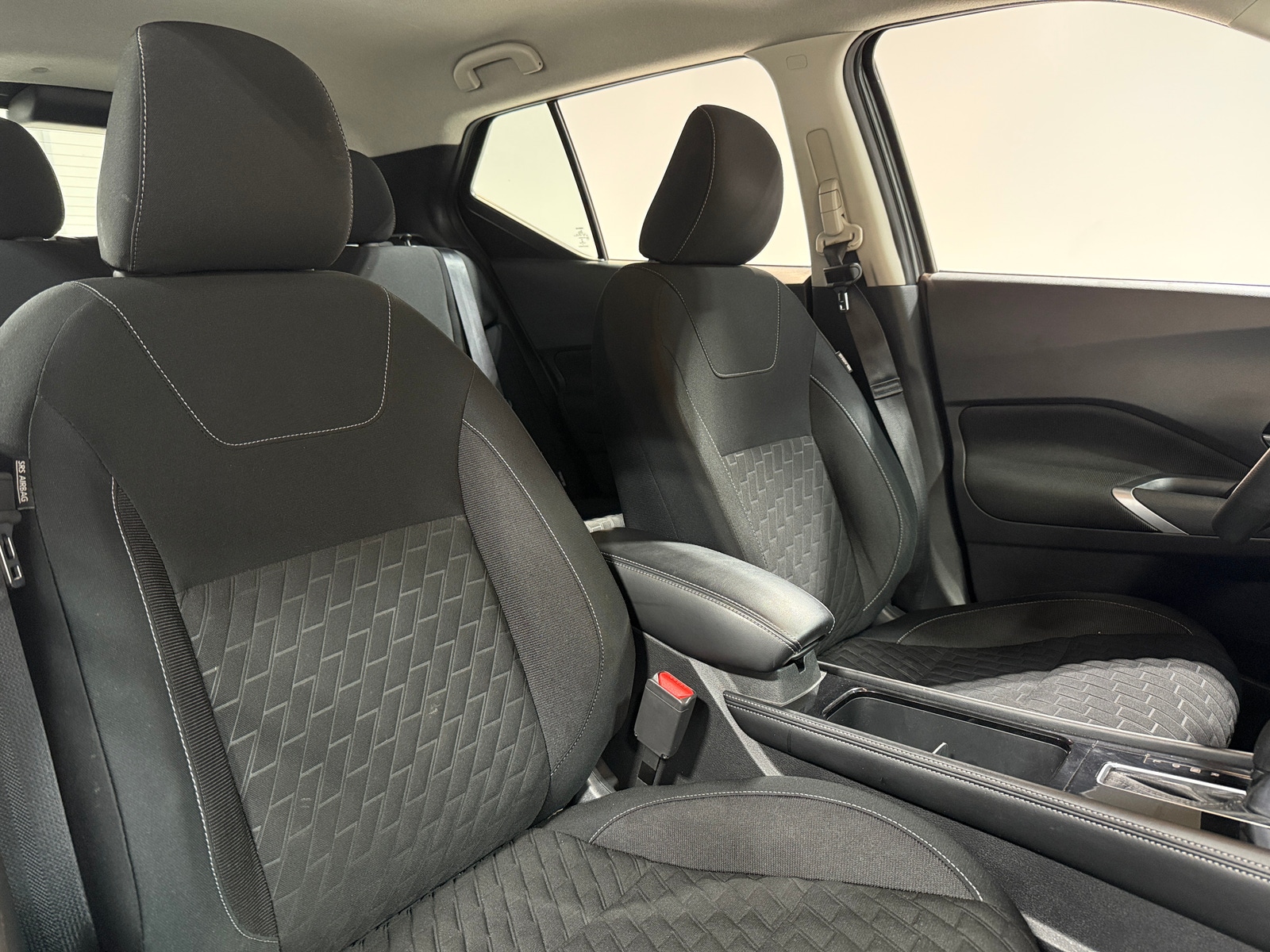 Thumbnail: 2021 Nissan Kicks - 2