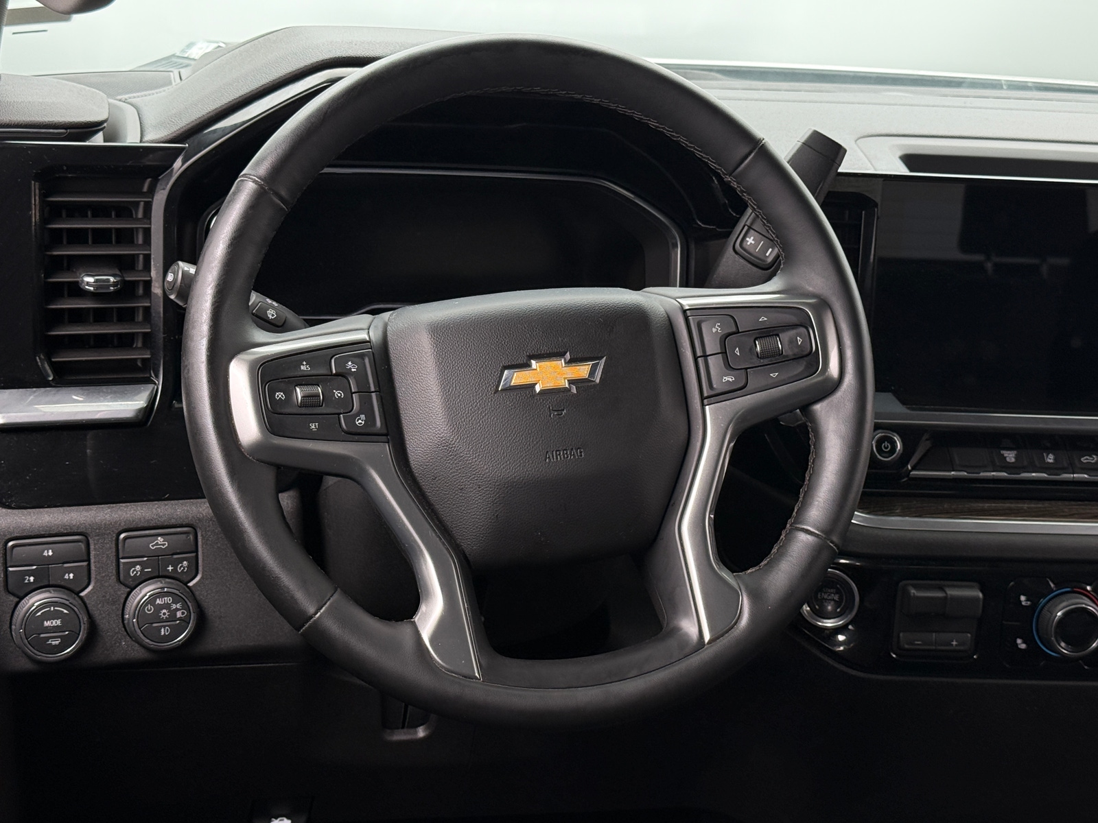 Thumbnail: 2025 Chevrolet Silverado 2500 - 5