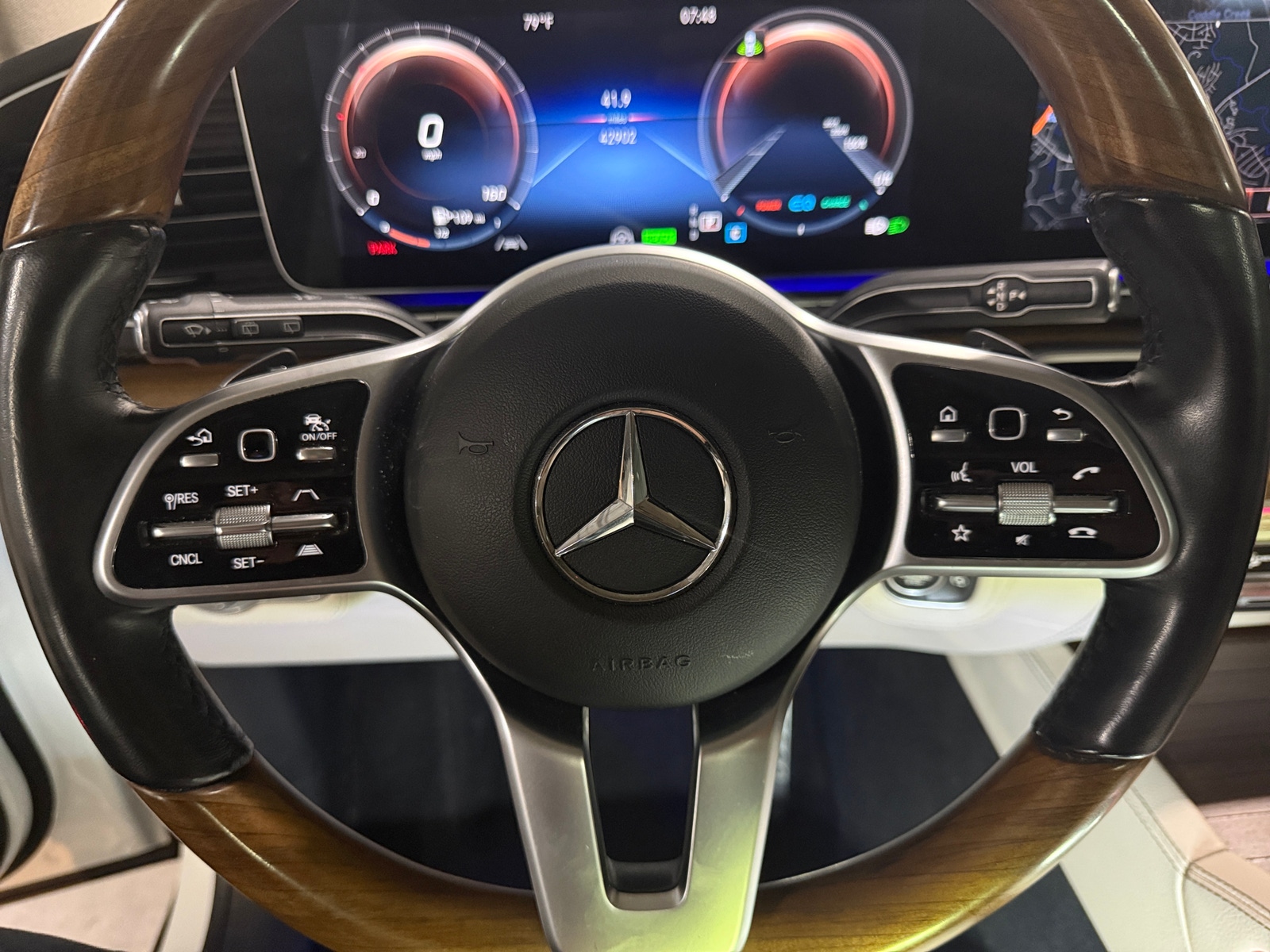 Thumbnail: 2022 Mercedes-Benz GLS - 4