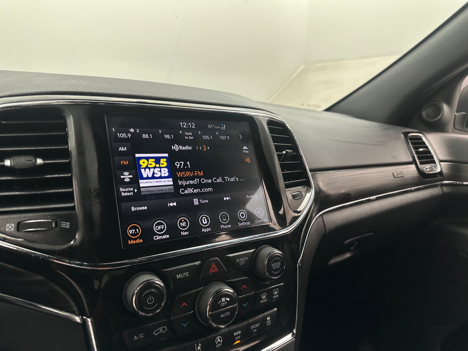 Thumbnail: 2021 Jeep Grand Cherokee - 3
