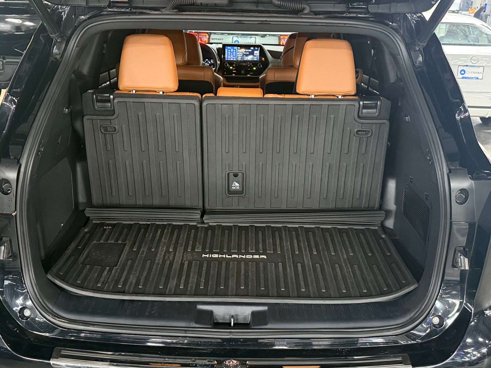 Thumbnail: 2021 Toyota Highlander - 6