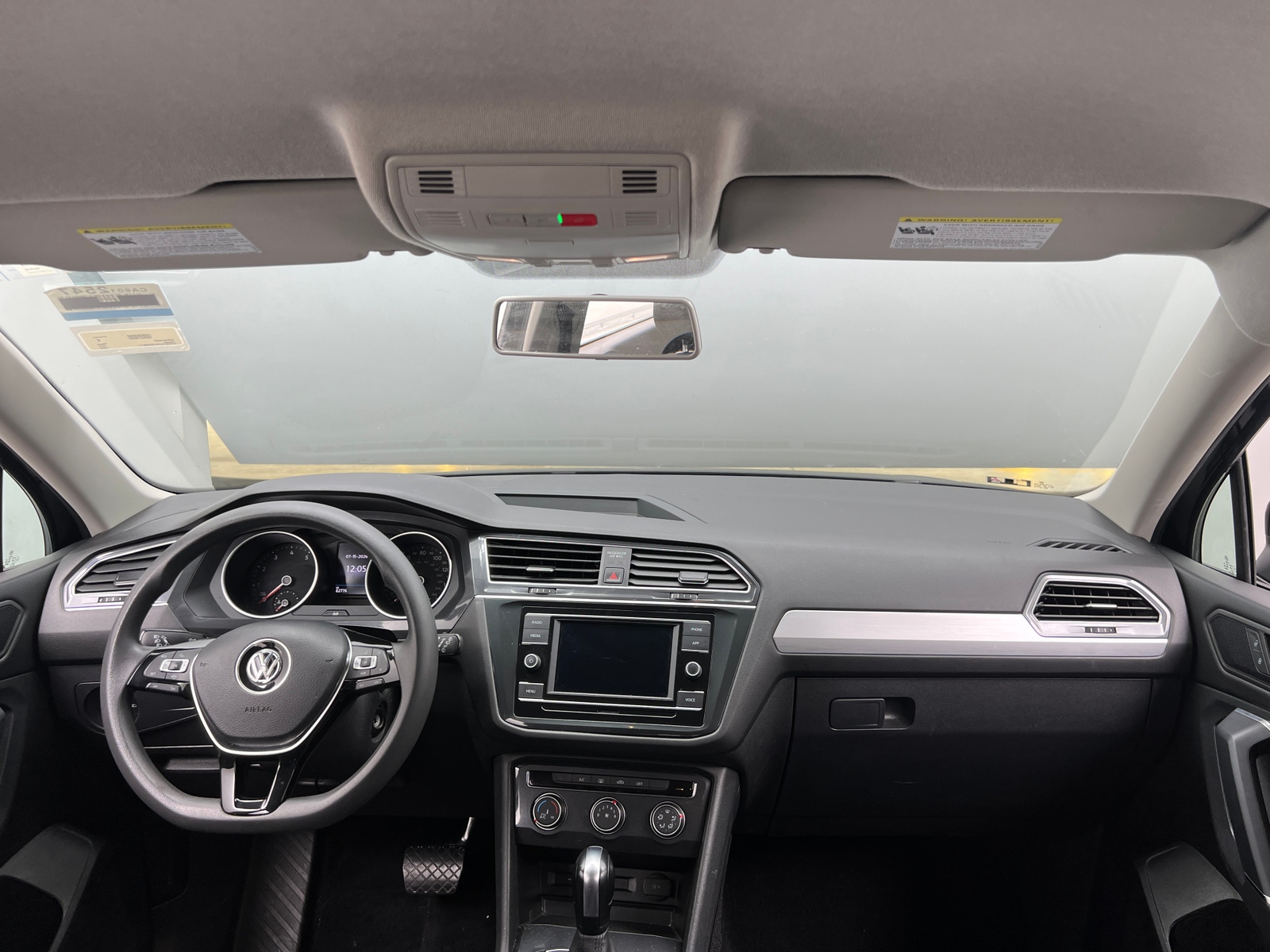 Thumbnail: 2020 Volkswagen Tiguan - 3