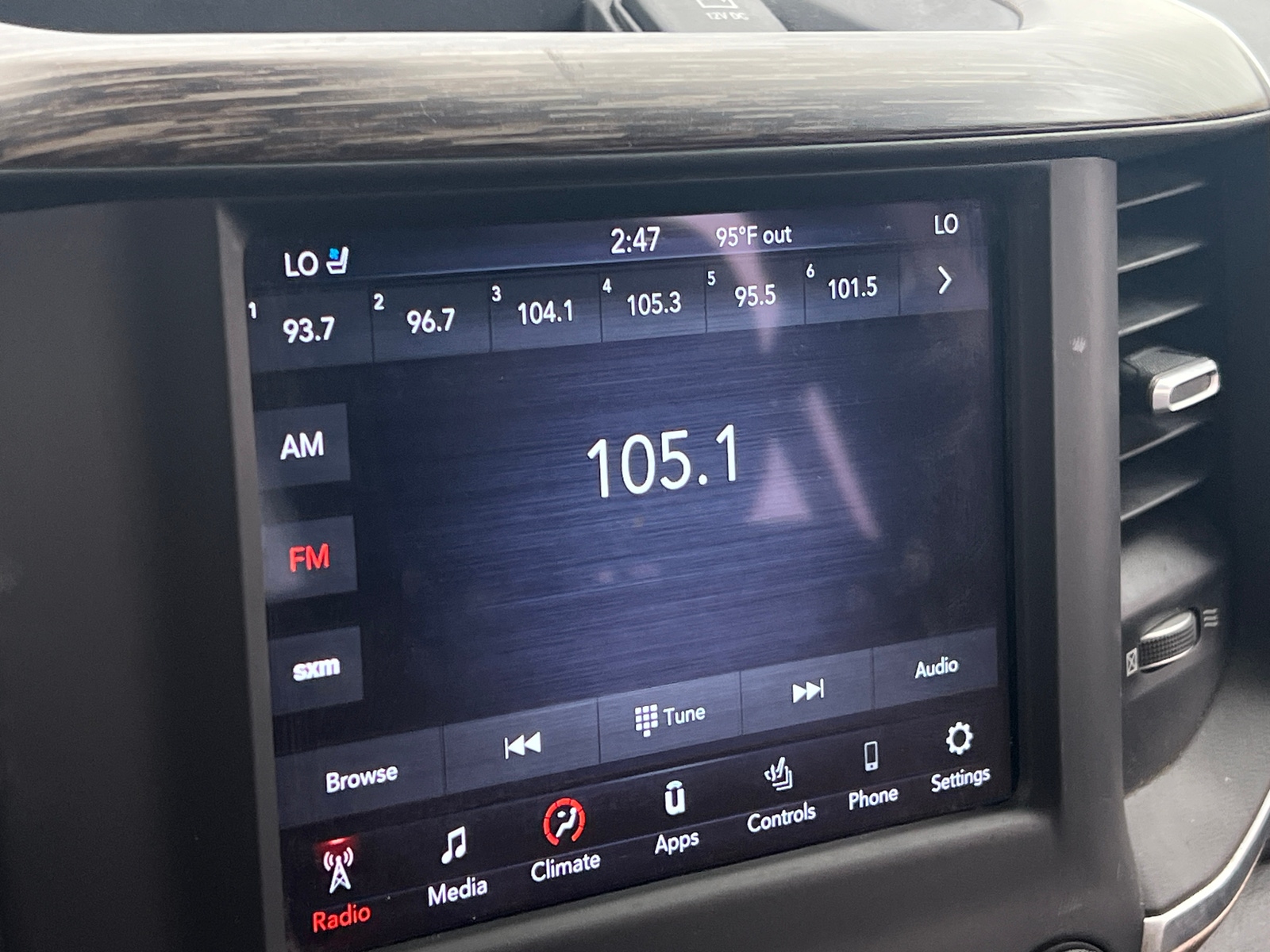 Thumbnail: 2020 RAM 1500 - 3