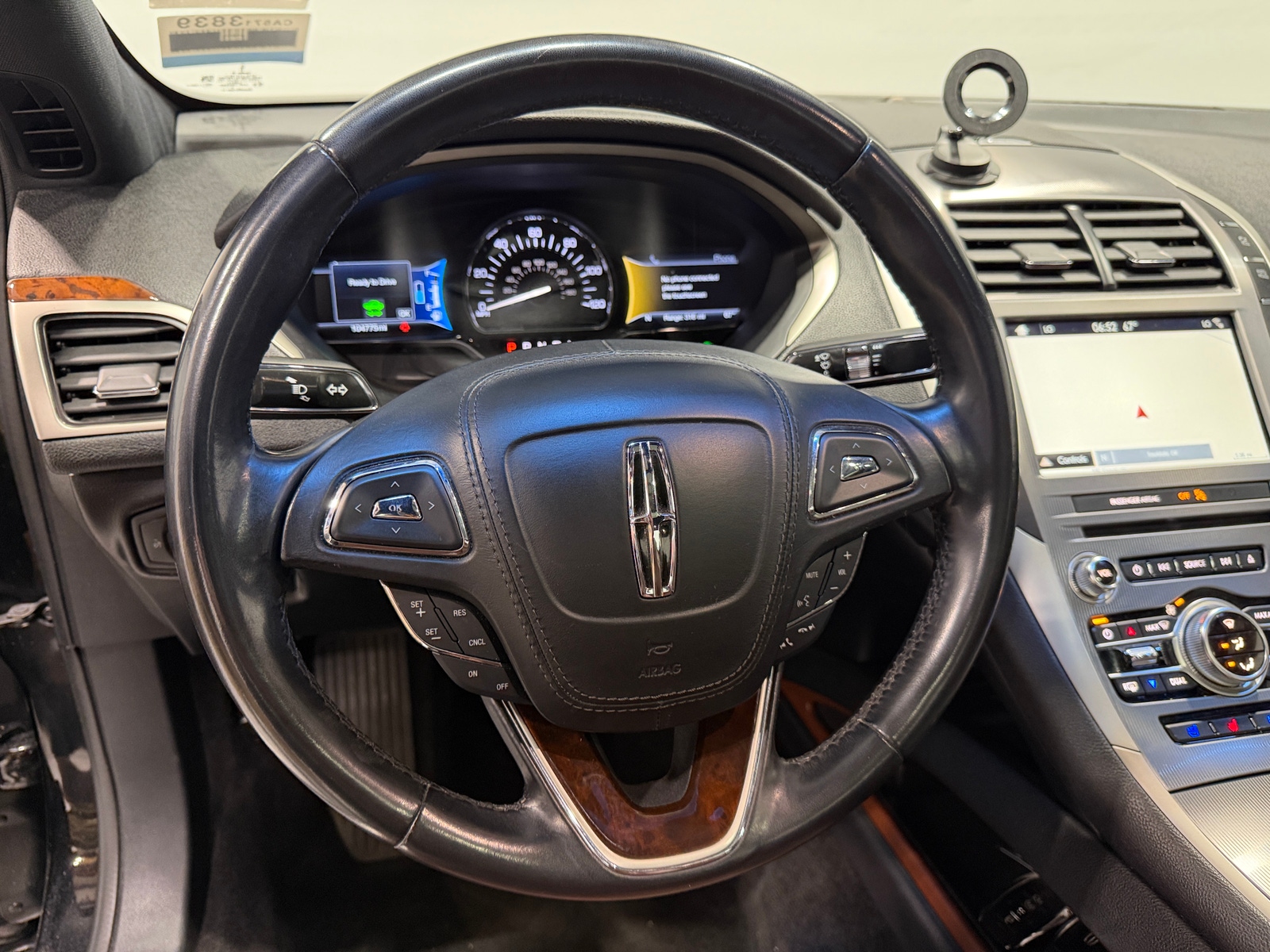 Thumbnail: 2017 Lincoln MKZ - 4