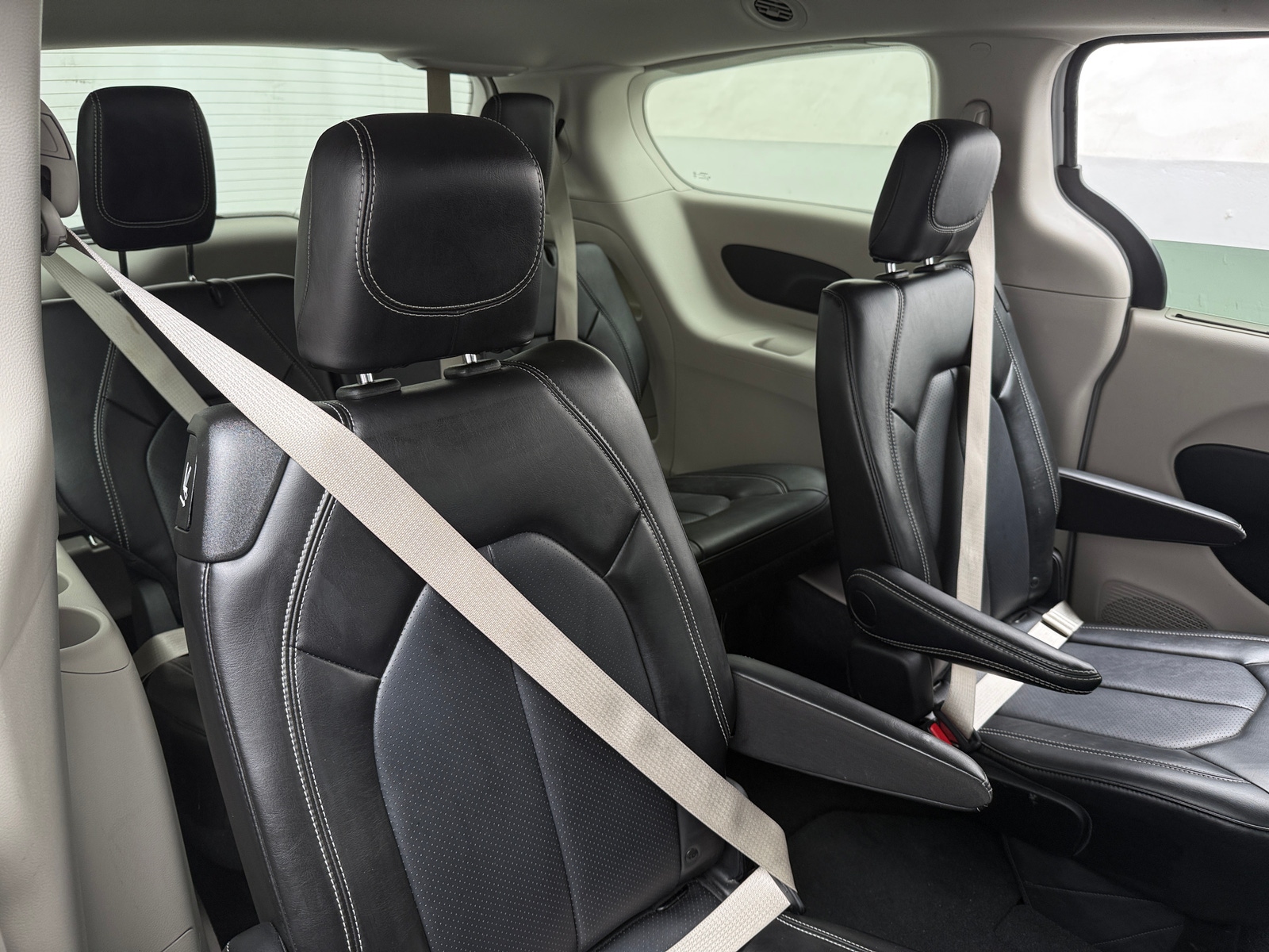 Thumbnail: 2024 Chrysler Pacifica - 5