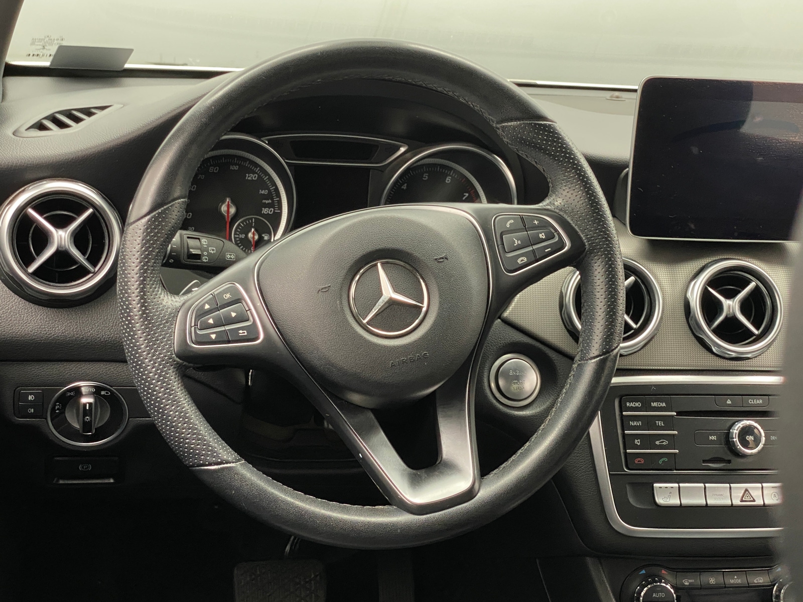 Thumbnail: 2020 Mercedes-Benz GLA - 4