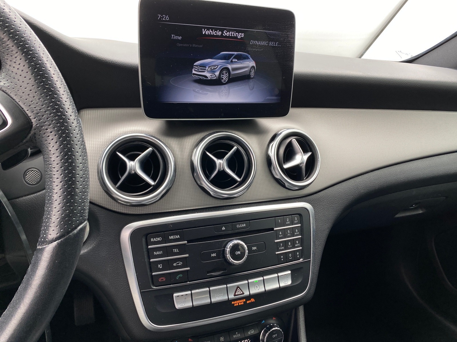 Thumbnail: 2020 Mercedes-Benz GLA - 3