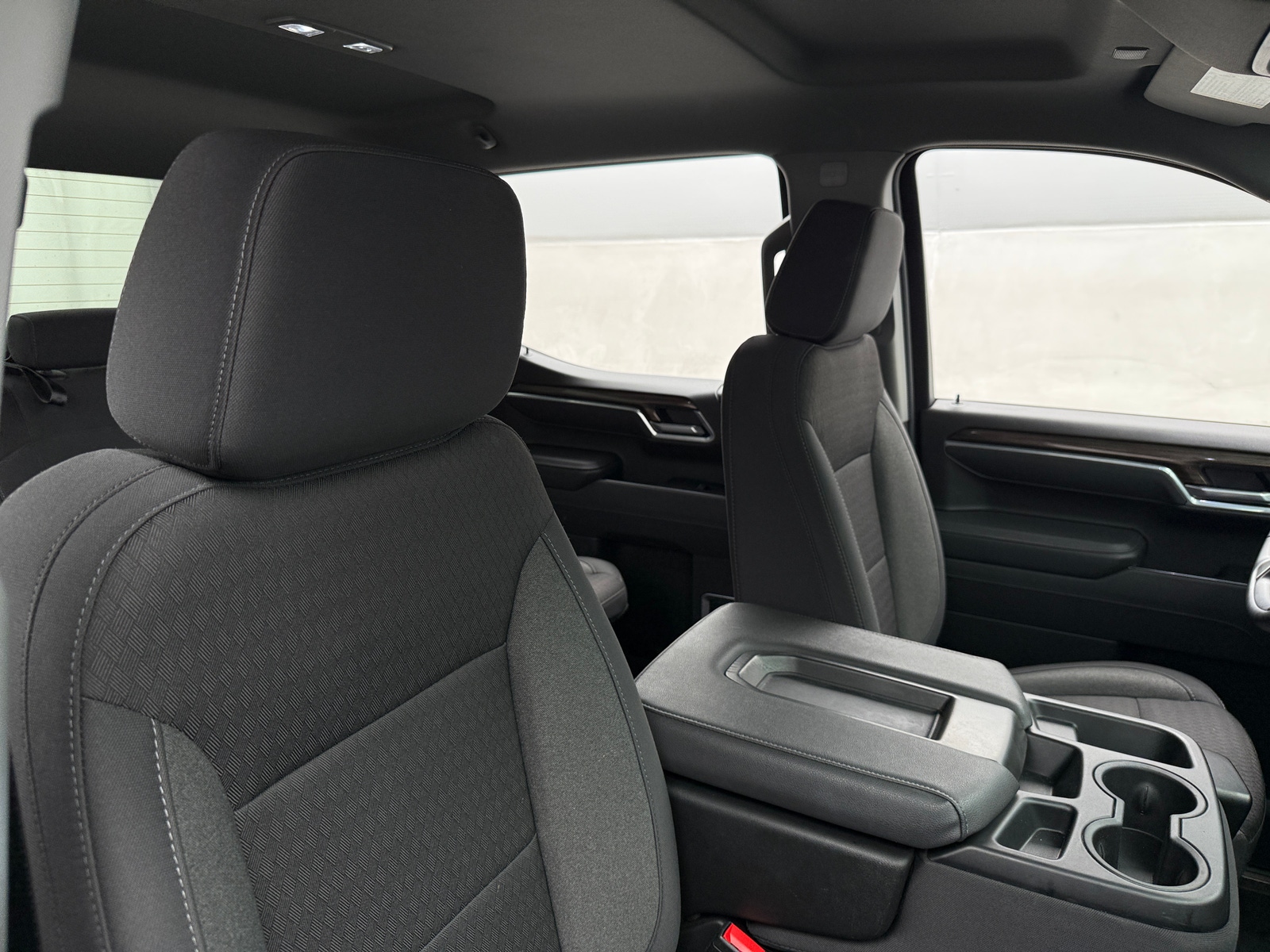 Thumbnail: 2026 Chevrolet Silverado 1500 - 2