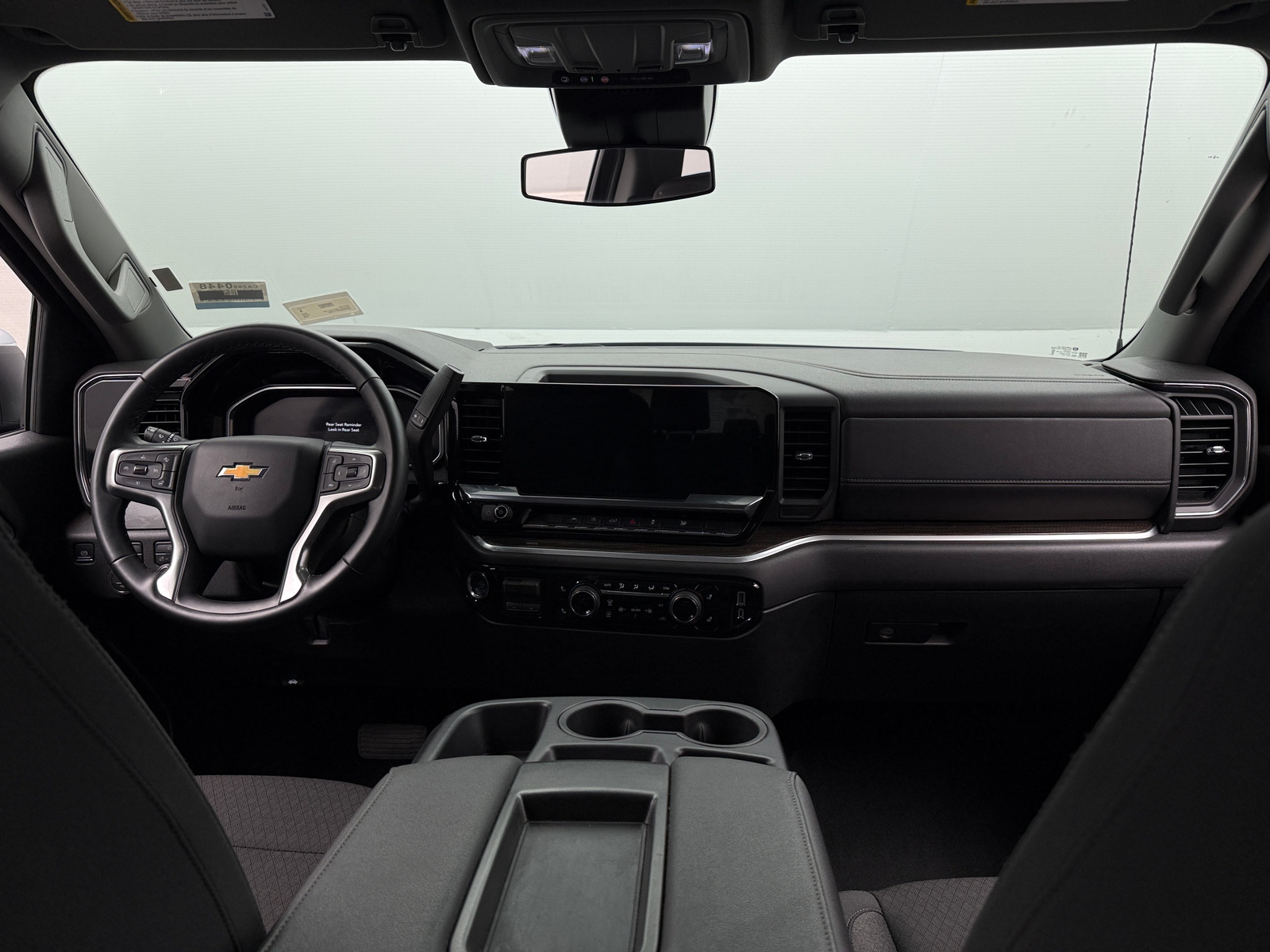 Thumbnail: 2026 Chevrolet Silverado 1500 - 3