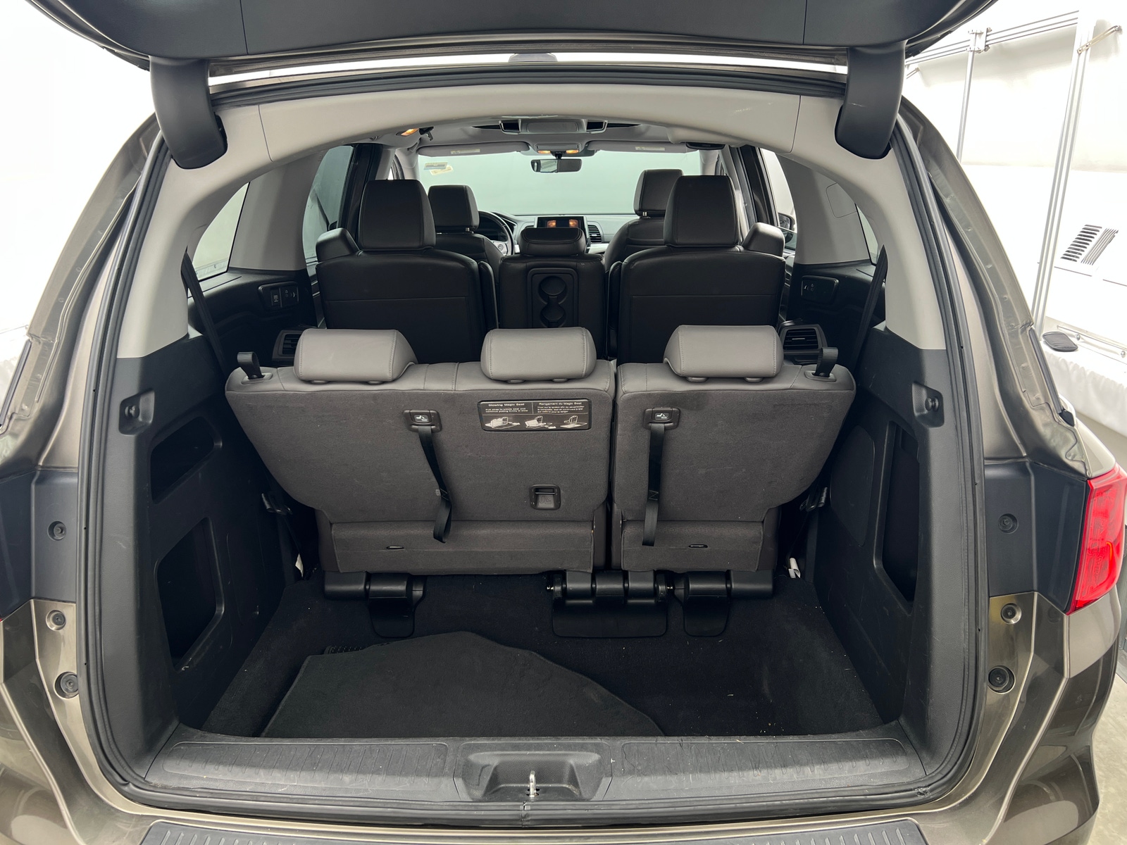 Thumbnail: 2019 Honda Odyssey - 6