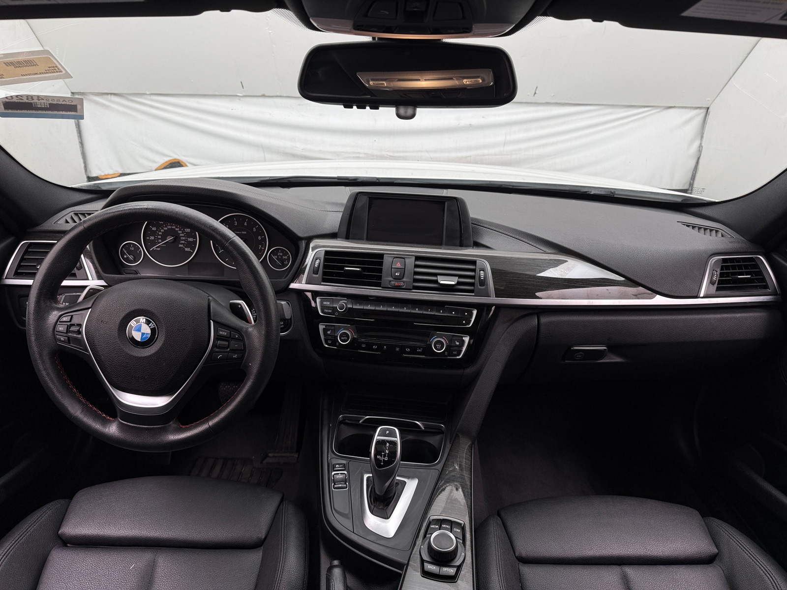 Thumbnail: 2018 BMW 3 Series - 2