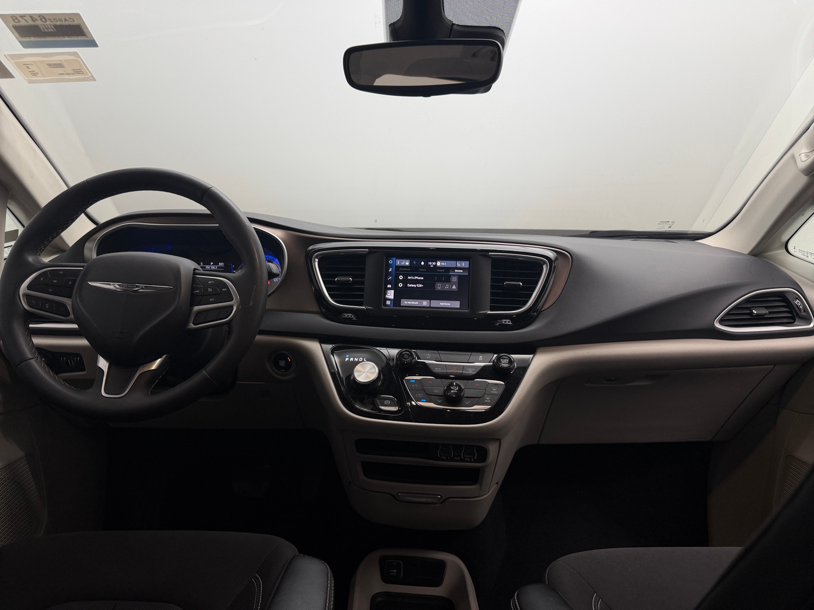 Thumbnail: 2024 Chrysler Voyager - 3