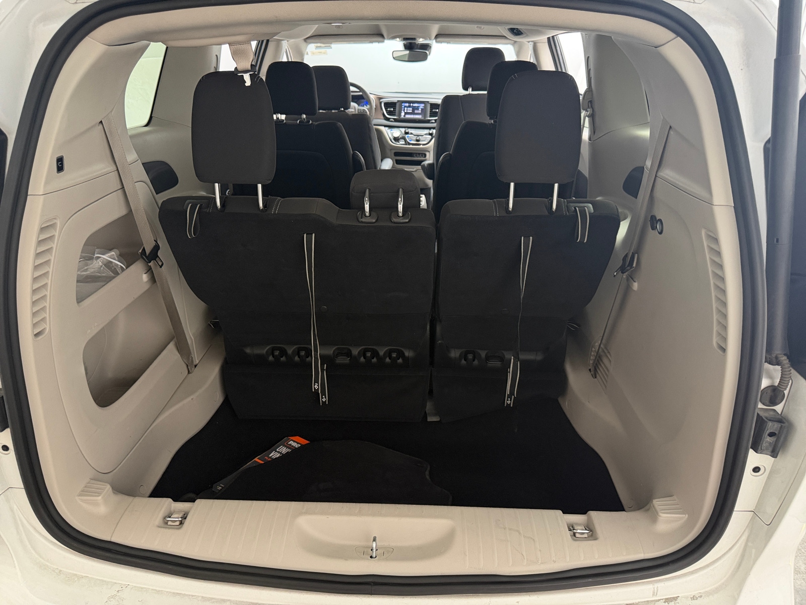 Thumbnail: 2024 Chrysler Voyager - 7