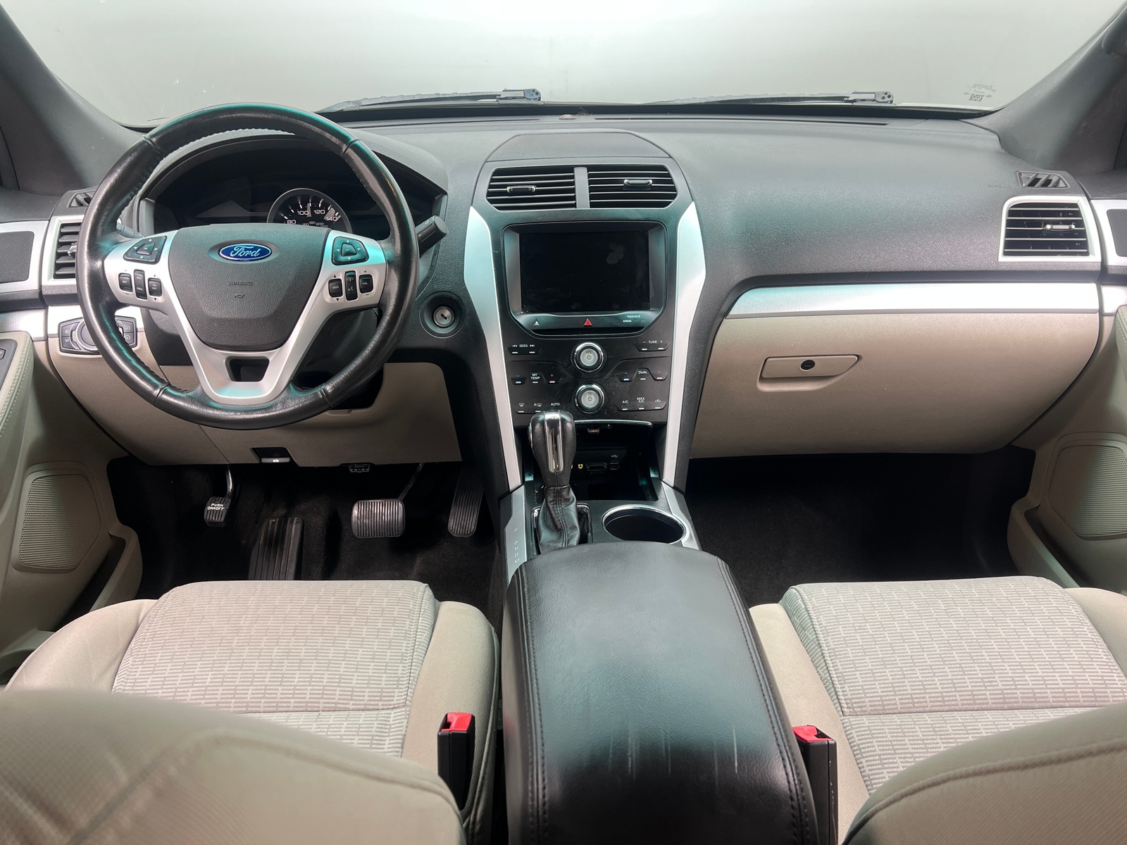 Thumbnail: 2013 Ford Explorer - 3