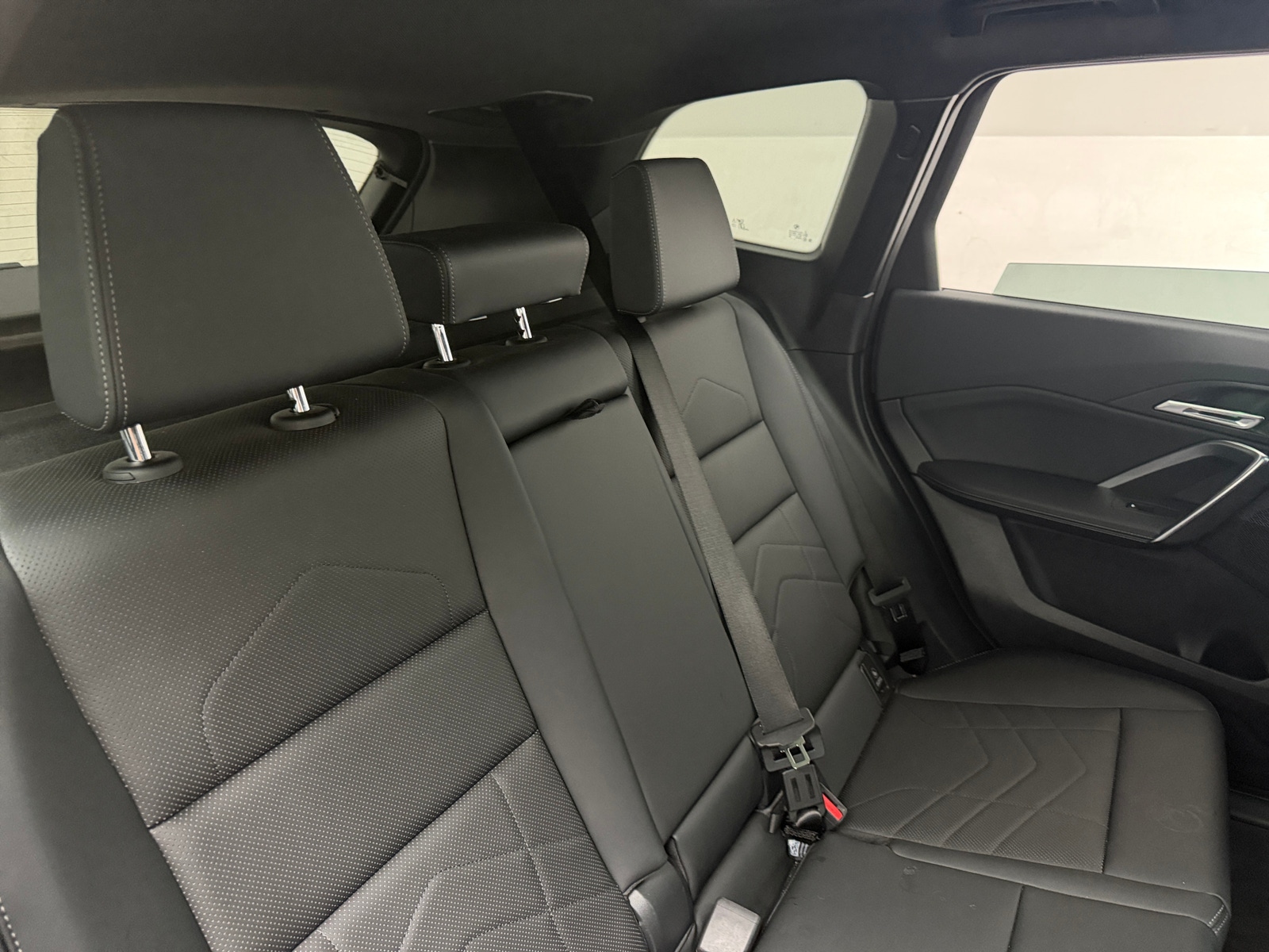 Thumbnail: 2026 BMW X1 - 5