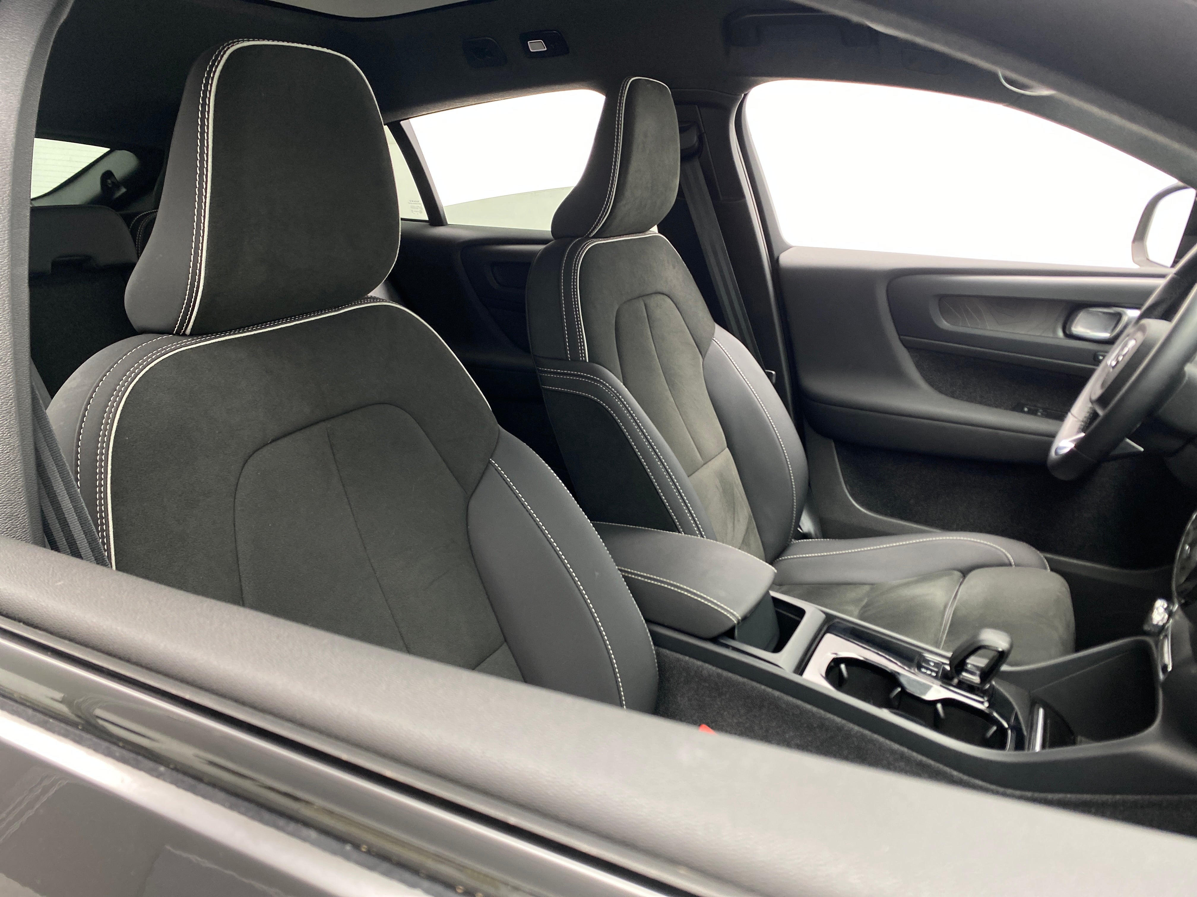 Used 2023 Volvo C40 Plus with VIN YV4ED3GL2P2055721 for sale in Oak Creek, WI