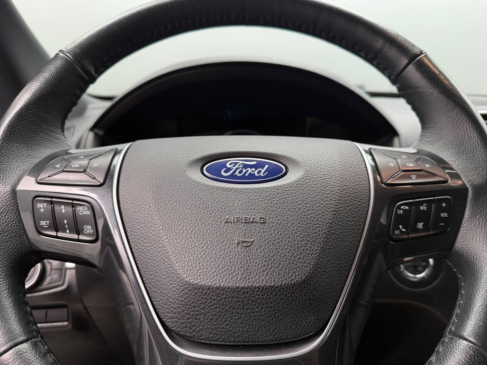 Thumbnail: 2019 Ford Explorer - 4