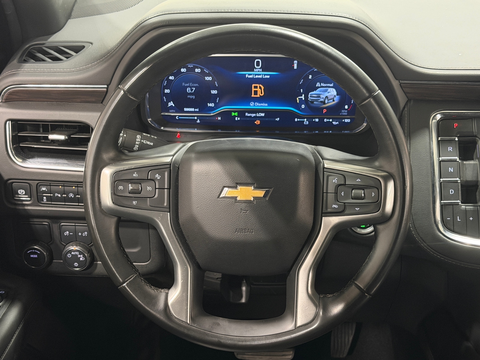 Thumbnail: 2024 Chevrolet Suburban - 4