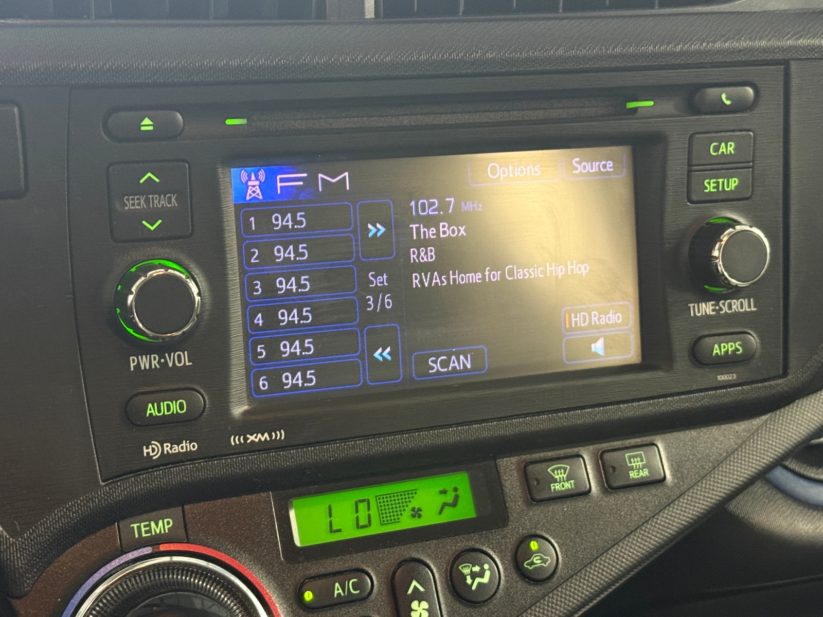 Thumbnail: 2013 Toyota Prius c - 4