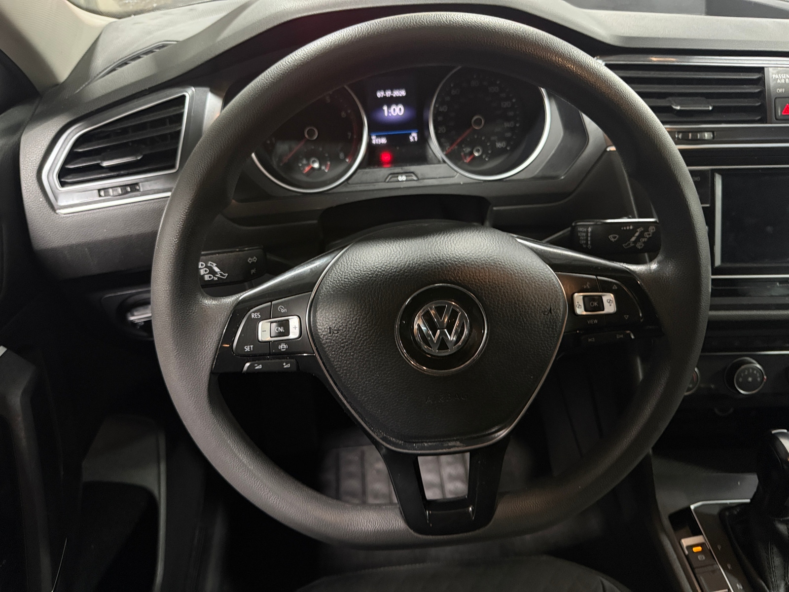 Thumbnail: 2020 Volkswagen Tiguan - 5