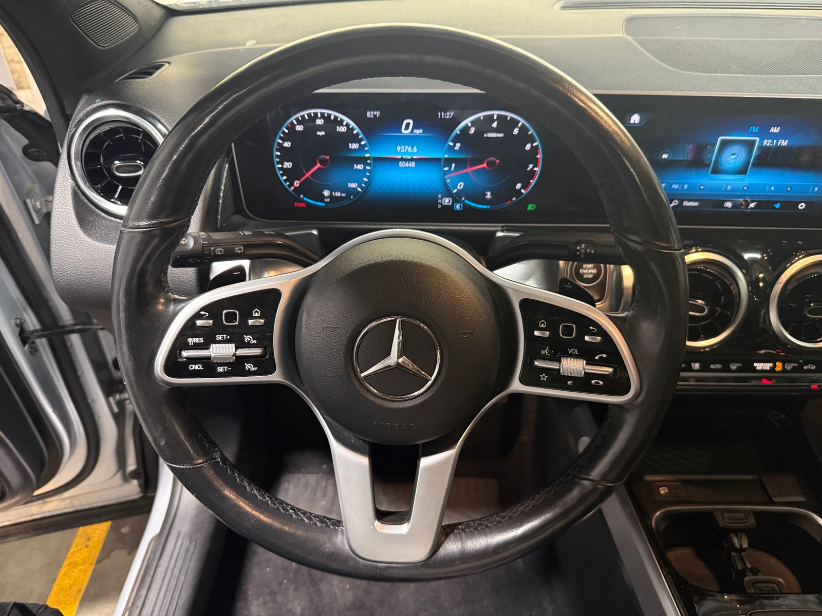 Thumbnail: 2020 Mercedes-Benz GLB - 4