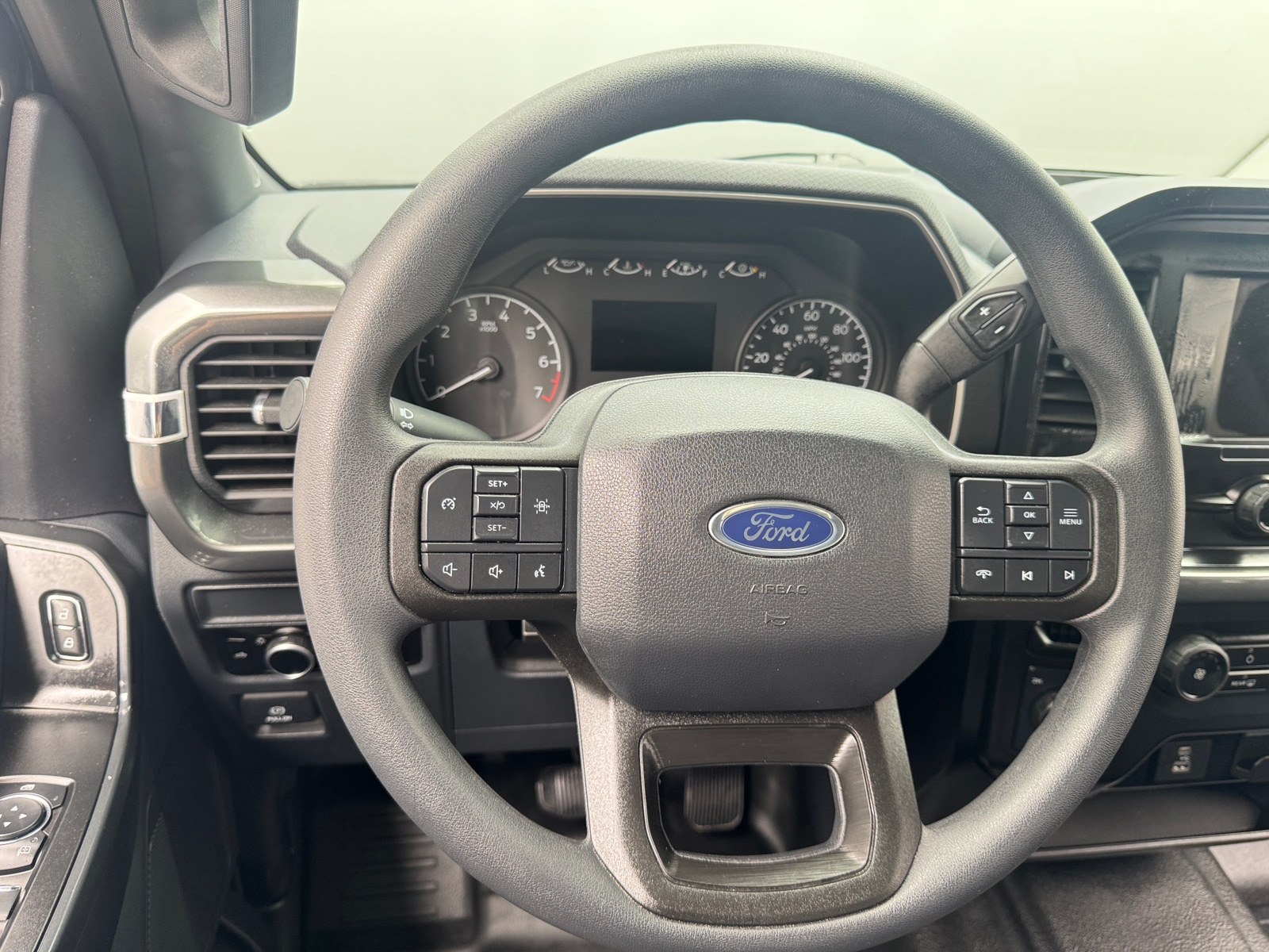Thumbnail: 2023 Ford Econoline - 5