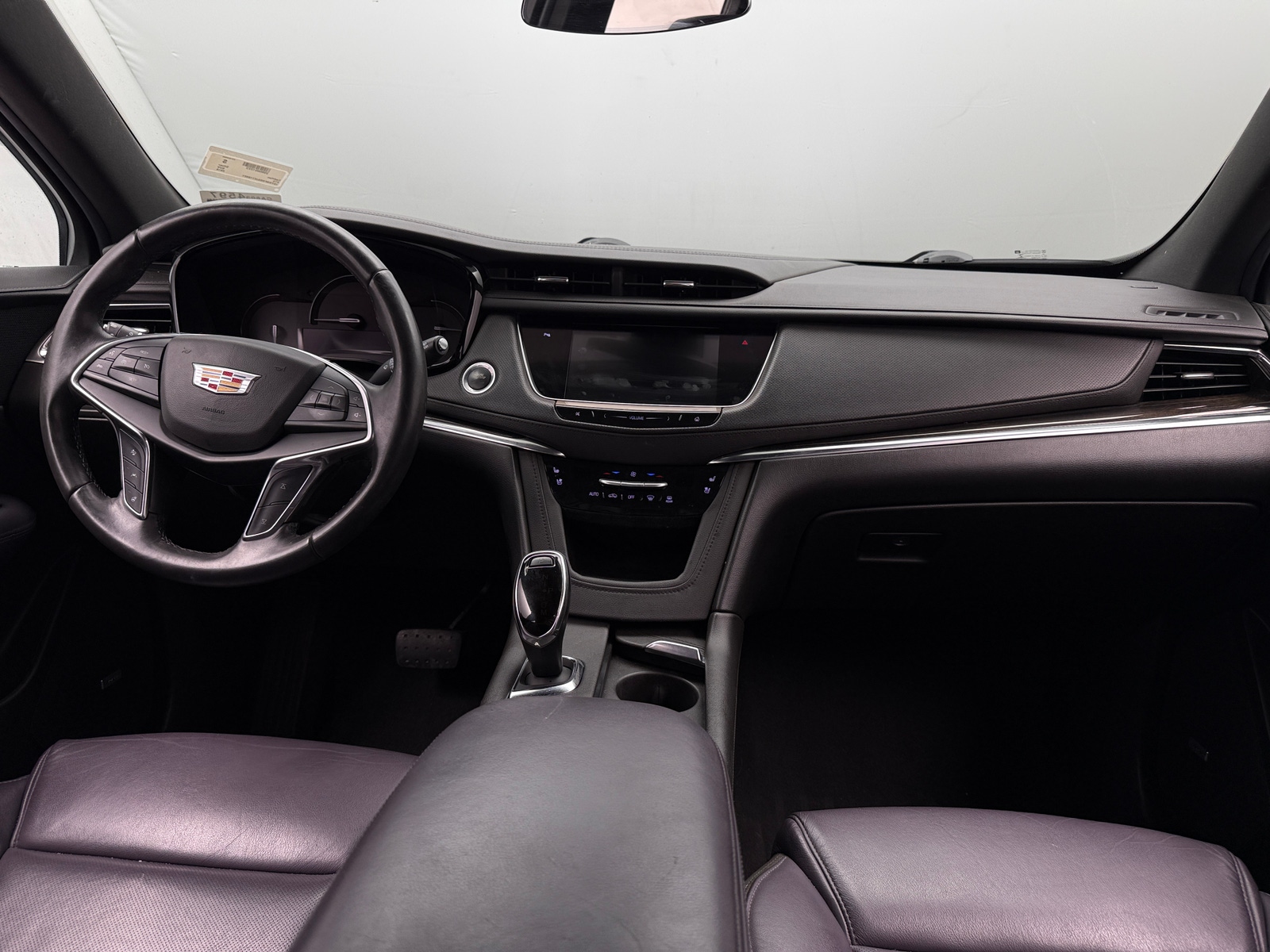 Thumbnail: 2018 Cadillac XT5 - 2