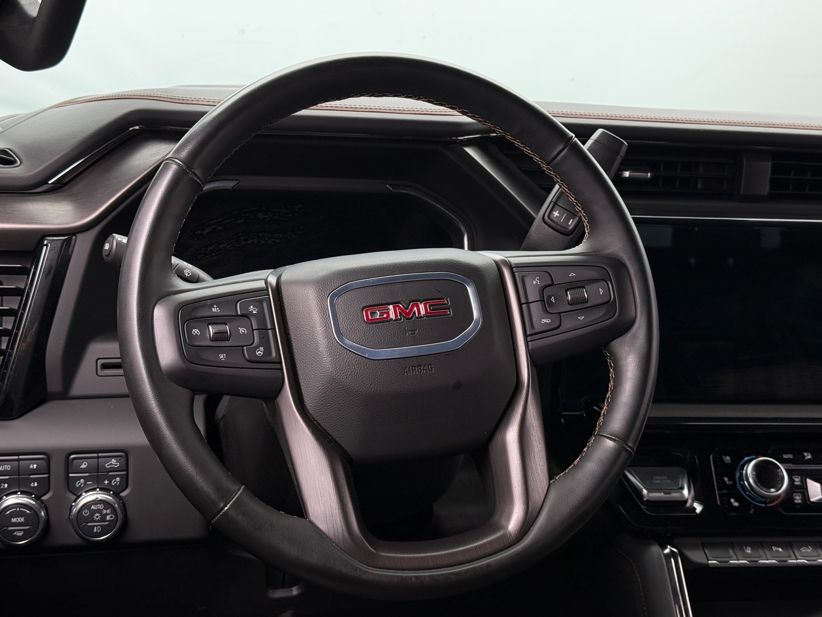Thumbnail: 2025 GMC Sierra 2500 - 4