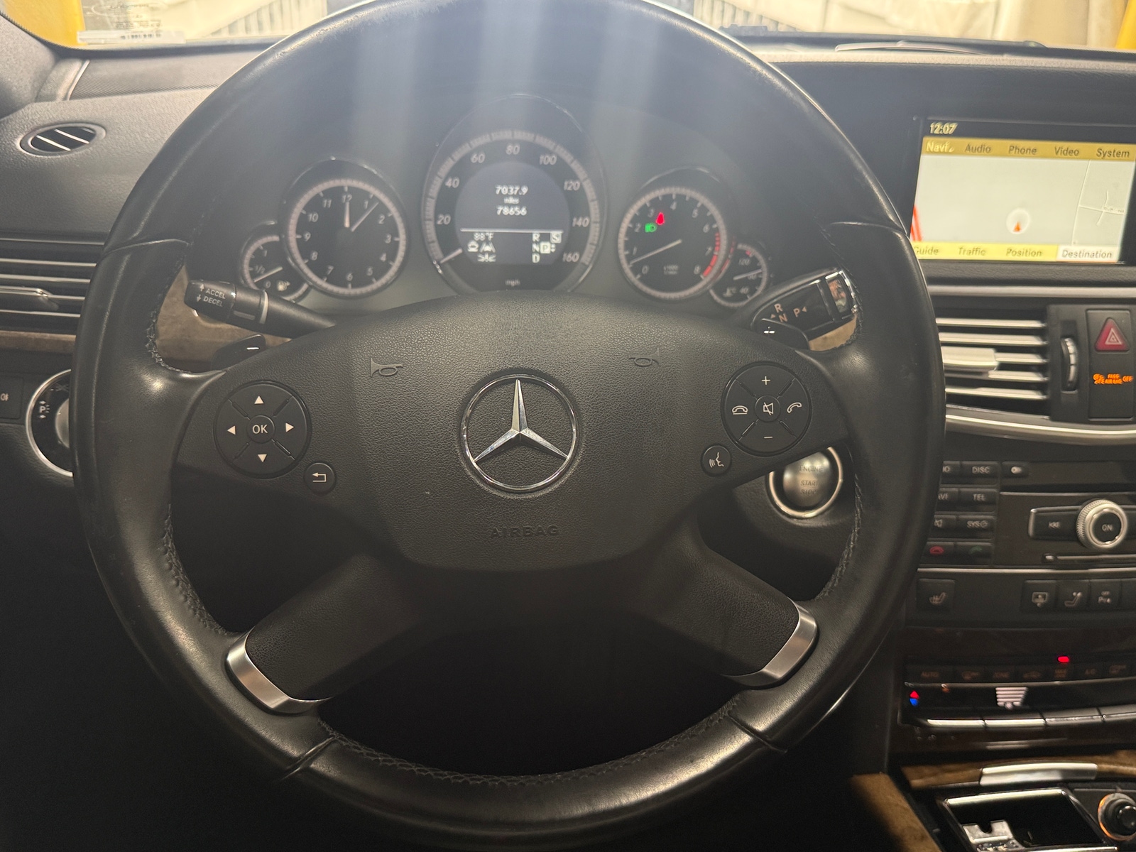 Thumbnail: 2011 Mercedes-Benz E-Class - 4