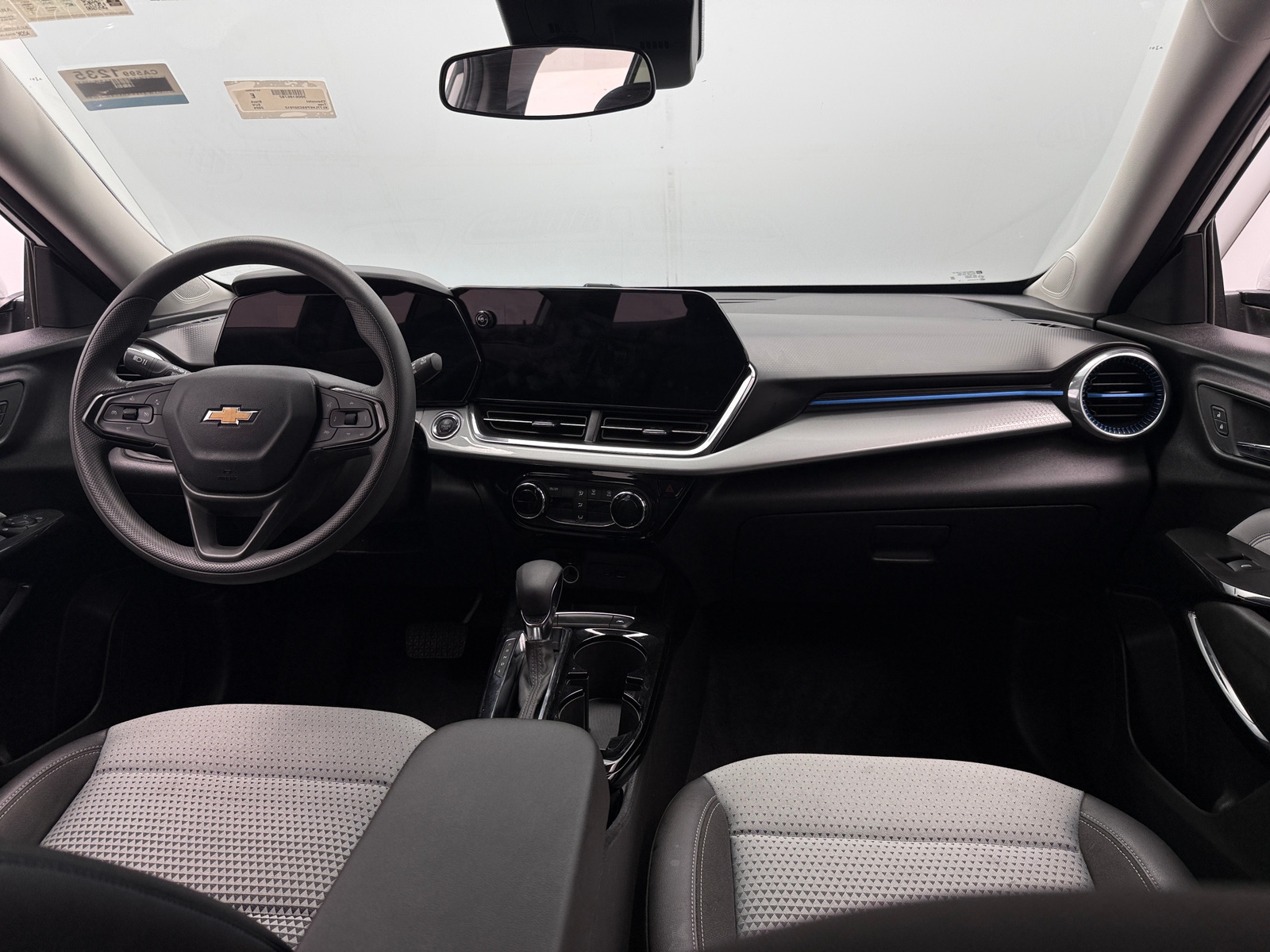 Thumbnail: 2025 Chevrolet Trax - 3