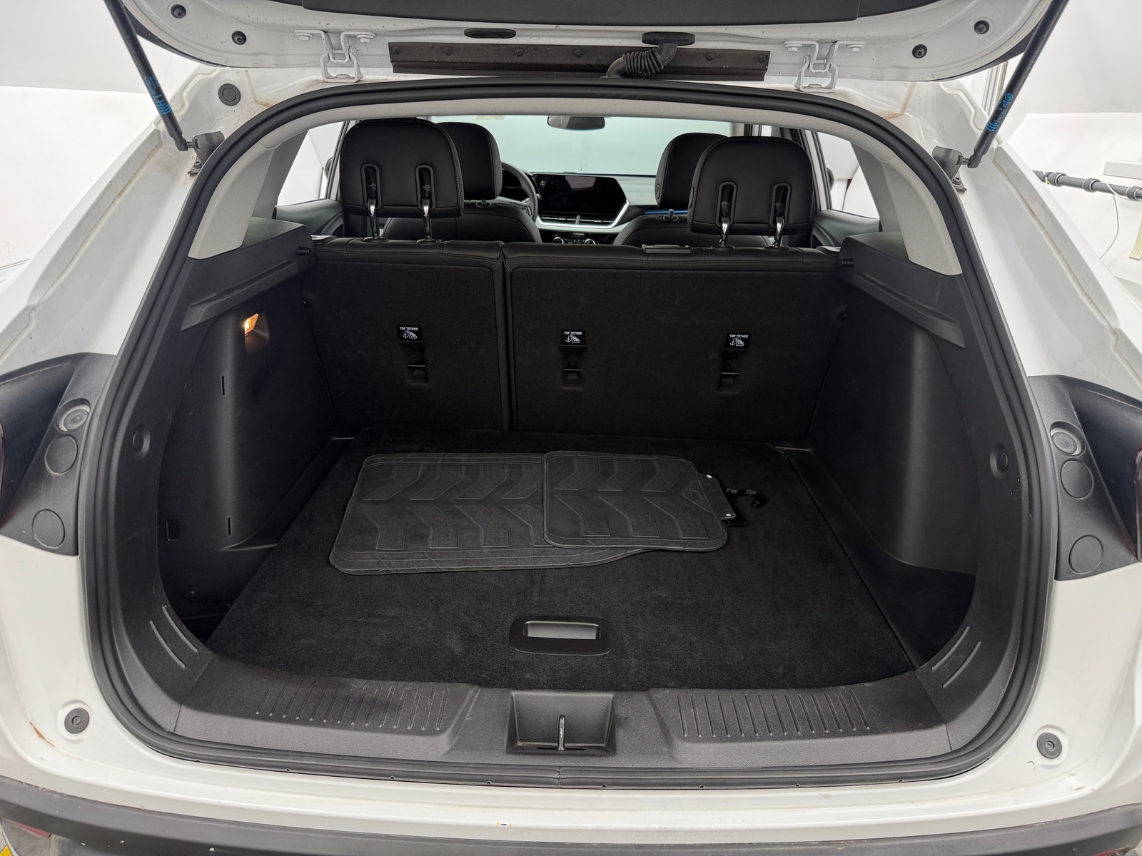 Thumbnail: 2025 Chevrolet Trax - 7