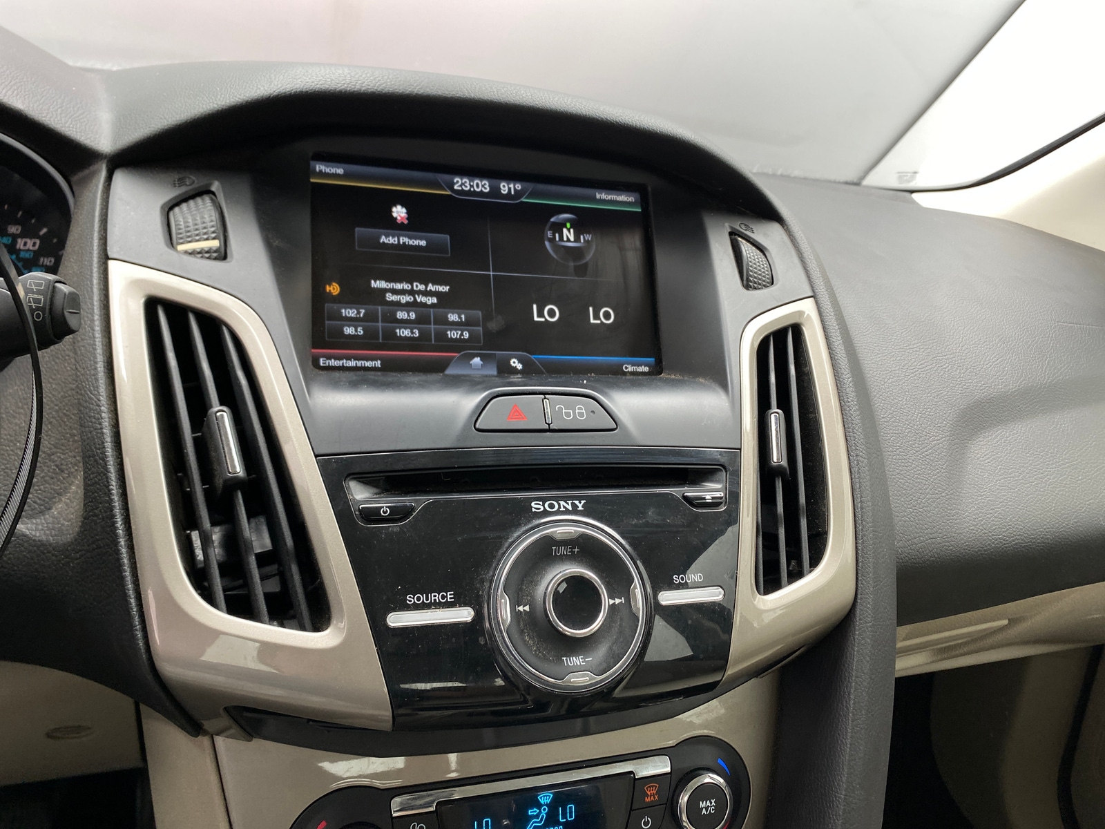 Thumbnail: 2012 Ford Focus - 4