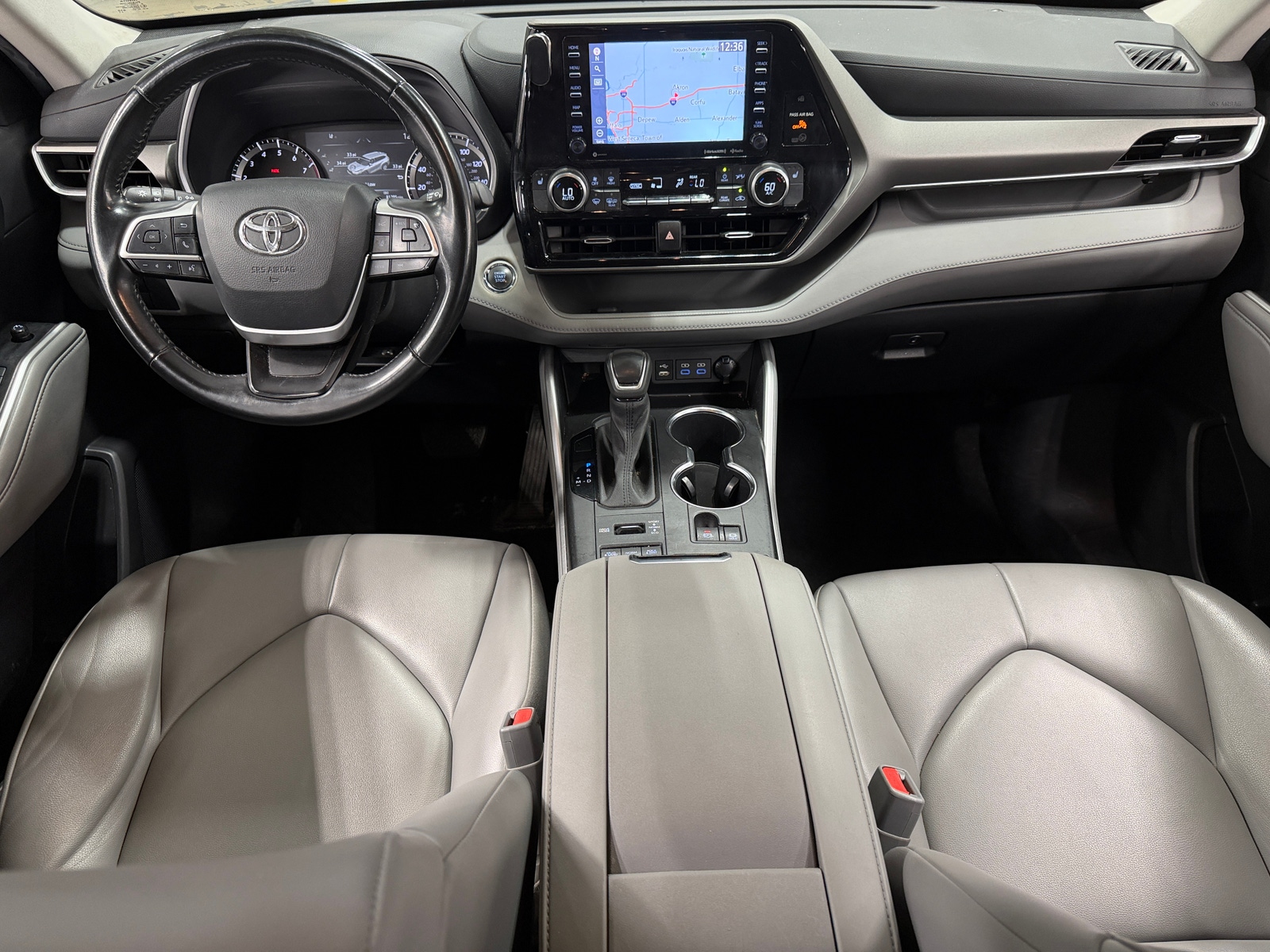 Thumbnail: 2022 Toyota Highlander - 2
