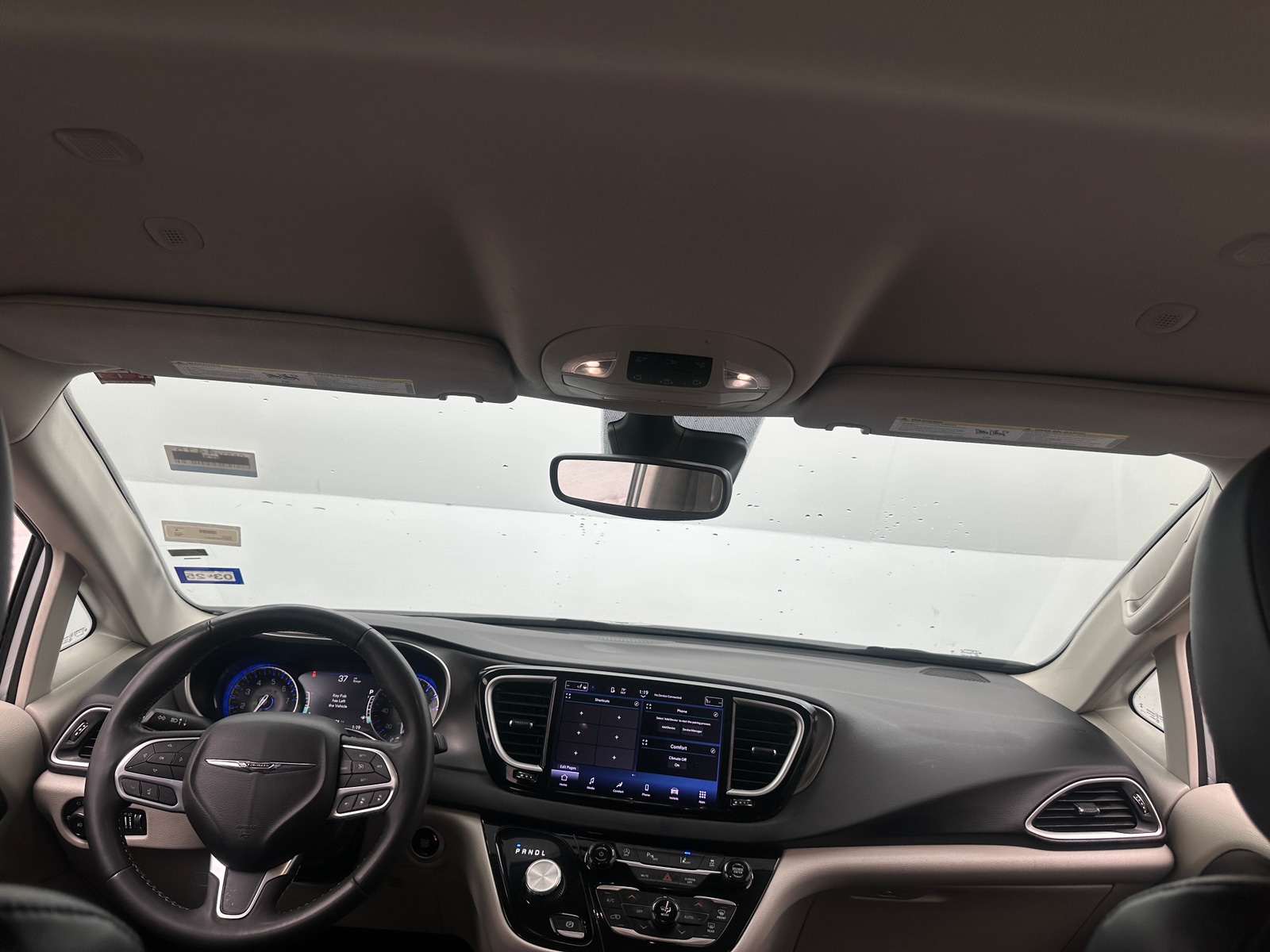 Thumbnail: 2023 Chrysler Pacifica - 2