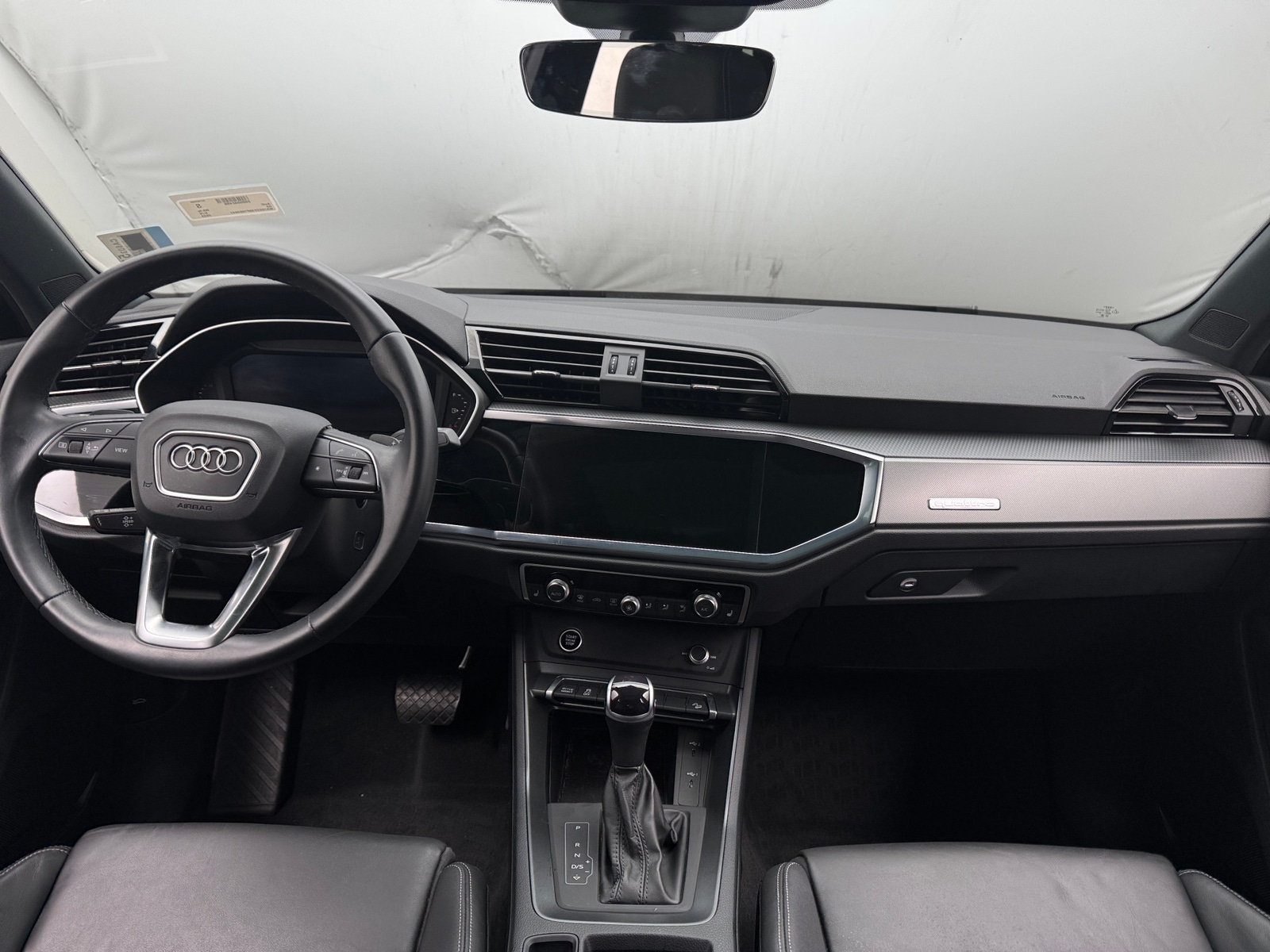 Thumbnail: 2023 Audi Q3 - 2