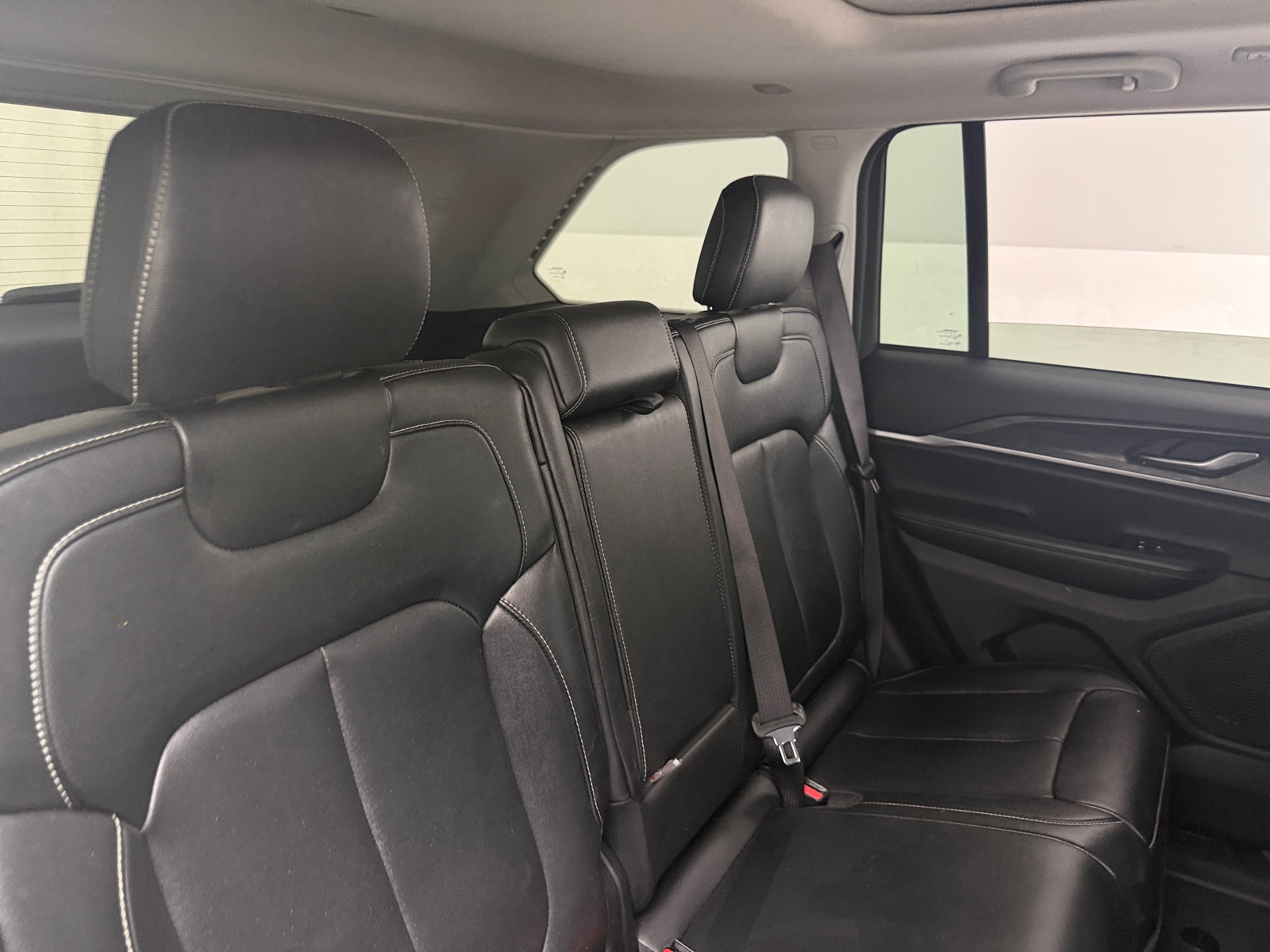 Thumbnail: 2024 Jeep Grand Cherokee - 5