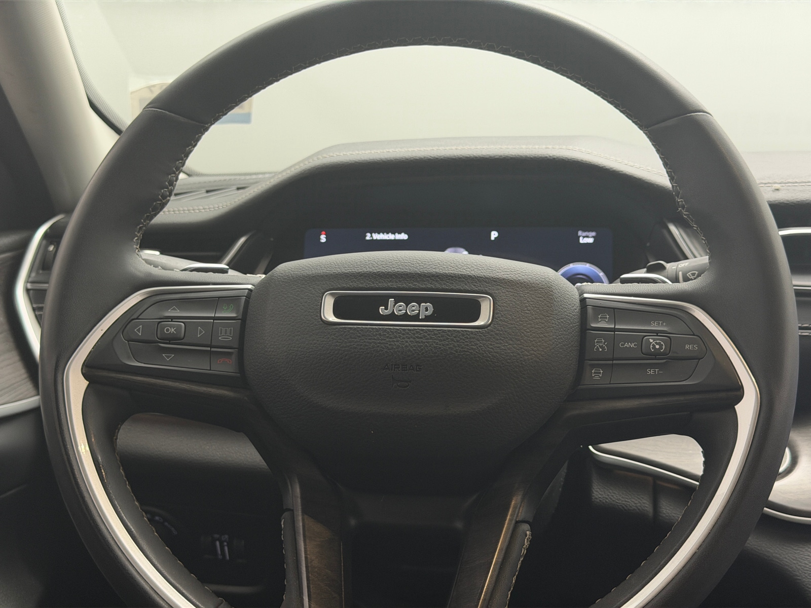 Thumbnail: 2024 Jeep Grand Cherokee - 4