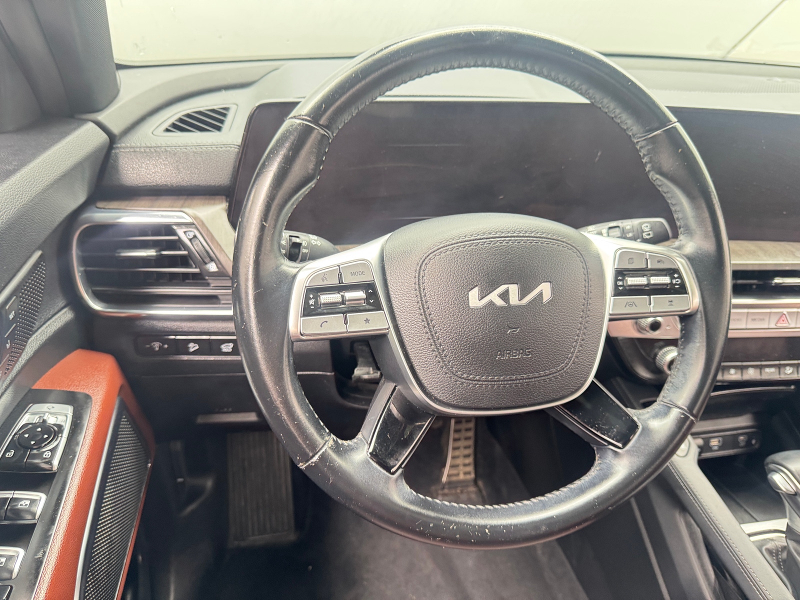 Thumbnail: 2023 Kia Telluride - 4